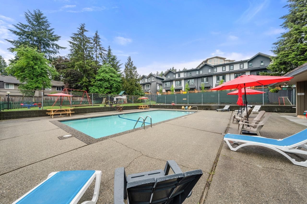 2329 Mountain Highway, North Vancouver, V7J 2N2 — photo 4