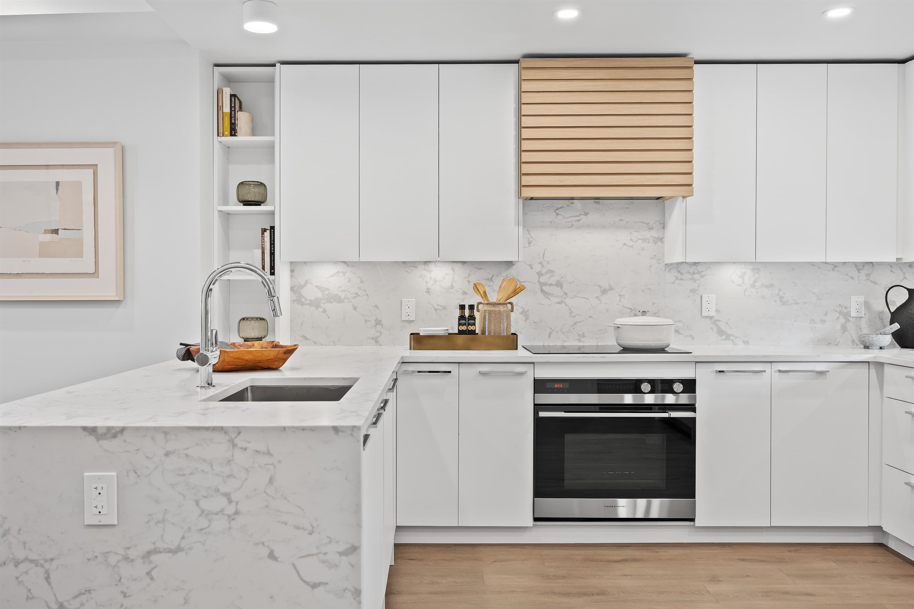 3140 Woodbine Drive, North Vancouver, V0V 0V0 — photo 2