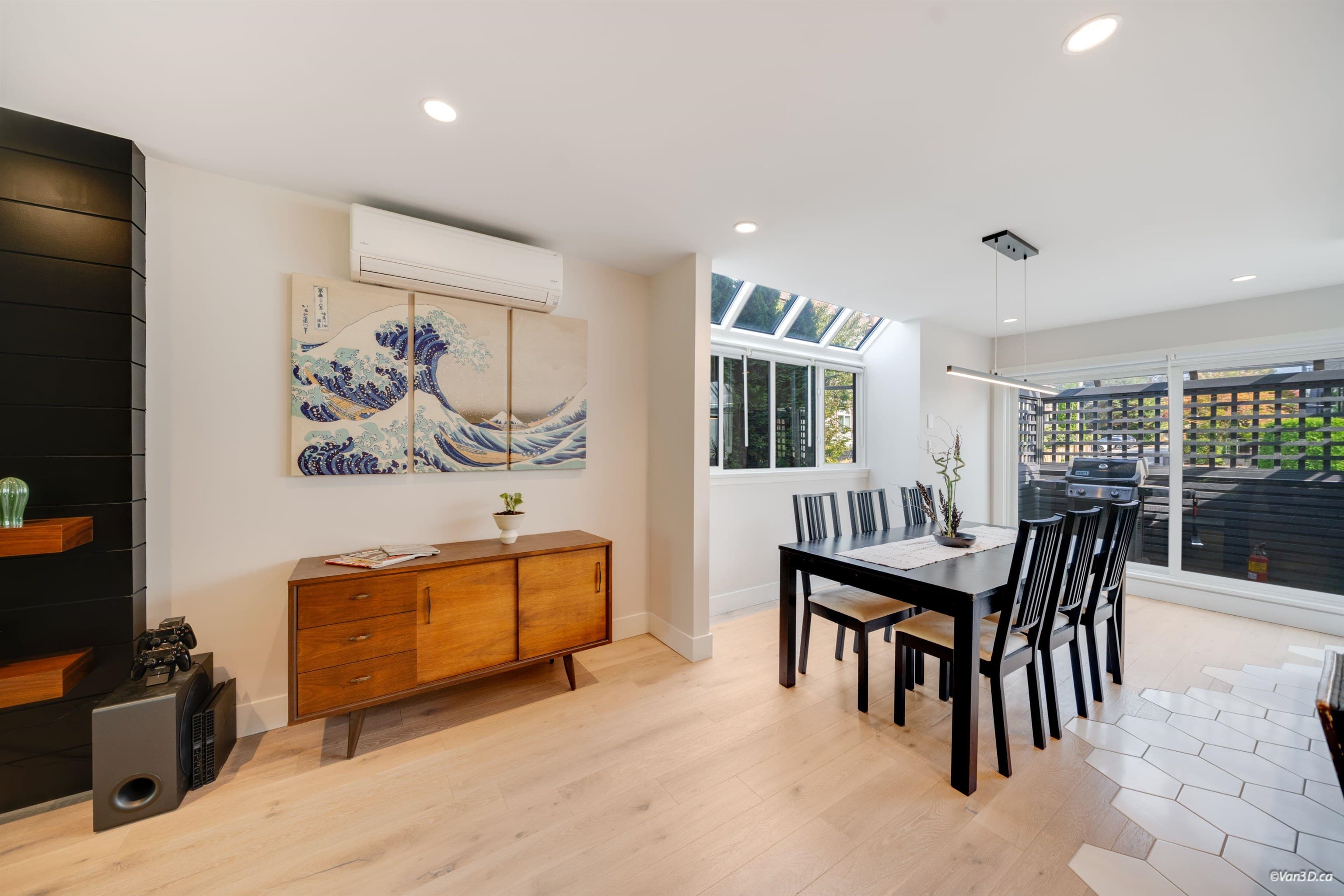 2022 Chesterfield Avenue, North Vancouver, V7M 2P6 — photo 4