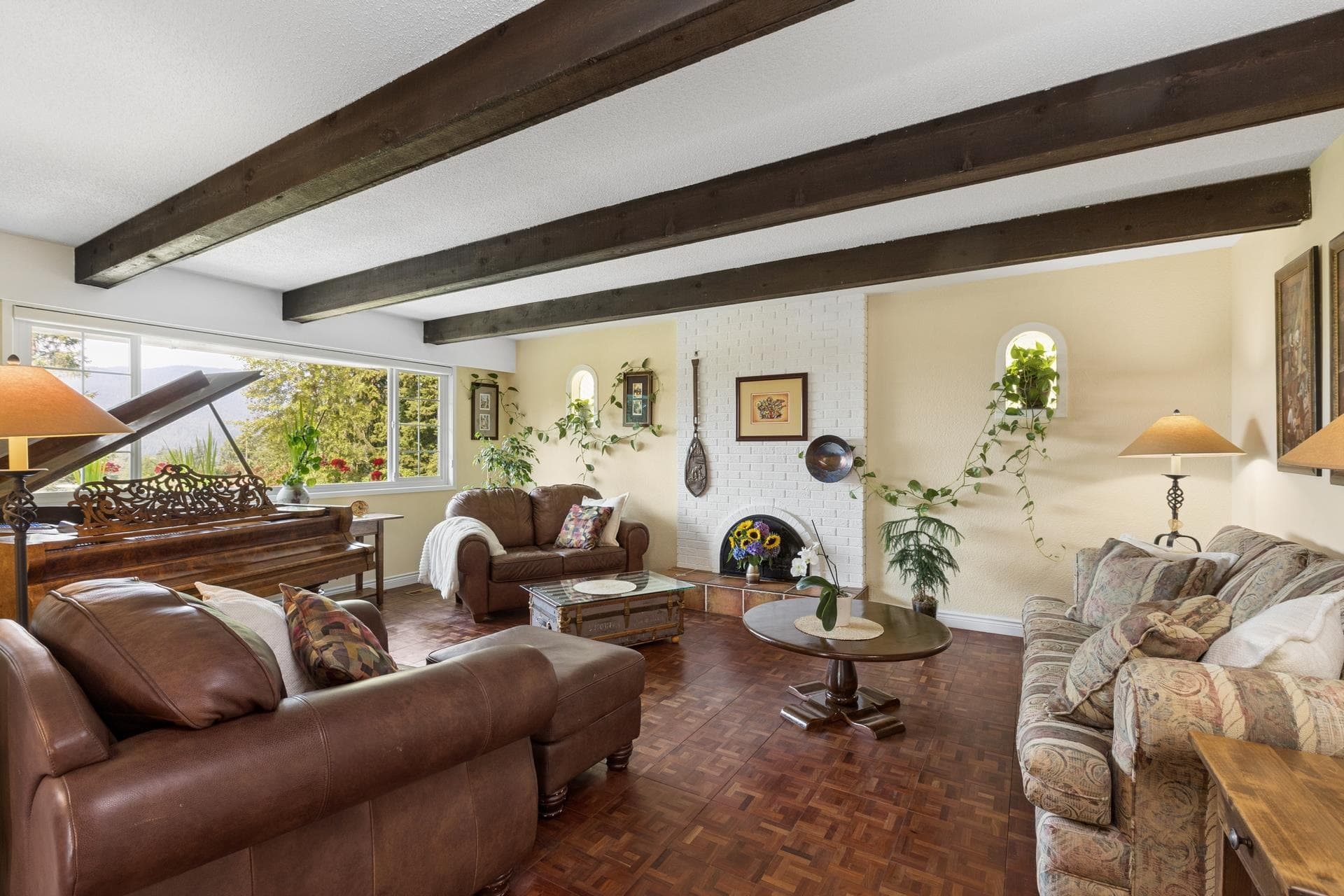 704 Maurelle Court, North Vancouver, V7R 2M1 — photo 5