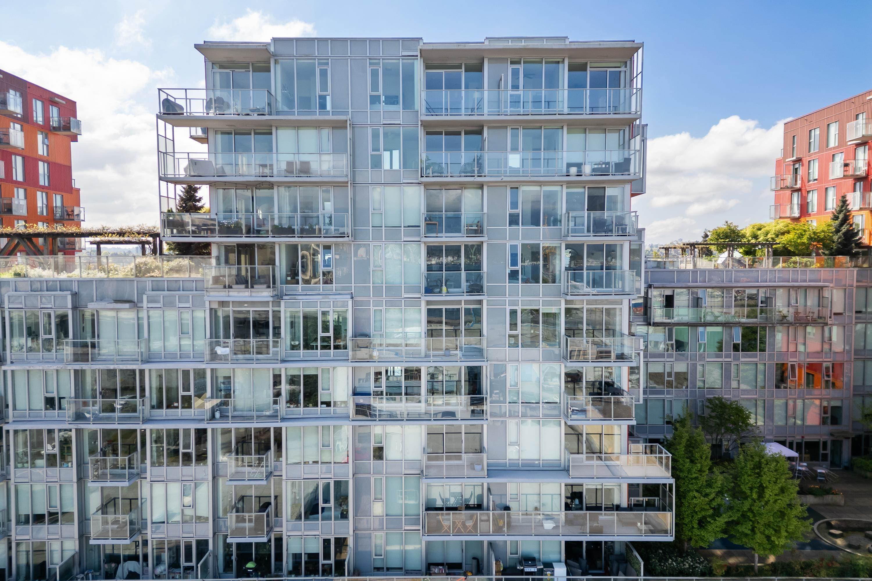 909 - 955 E Hastings Street, Vancouver, V6A 0G8 — photo 1