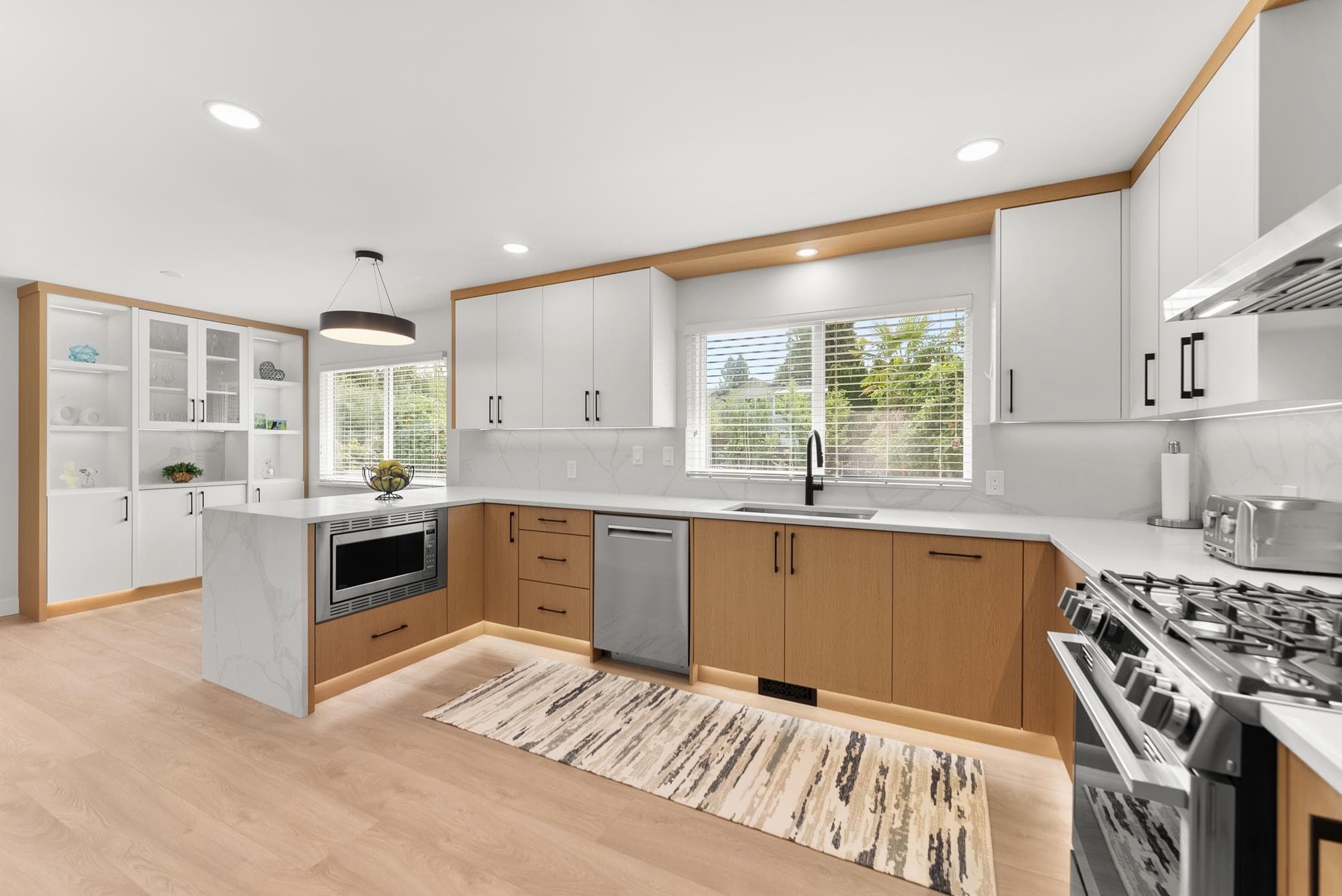 9152 Klenner Drive, Burnaby, V3N 4E5 — photo 5
