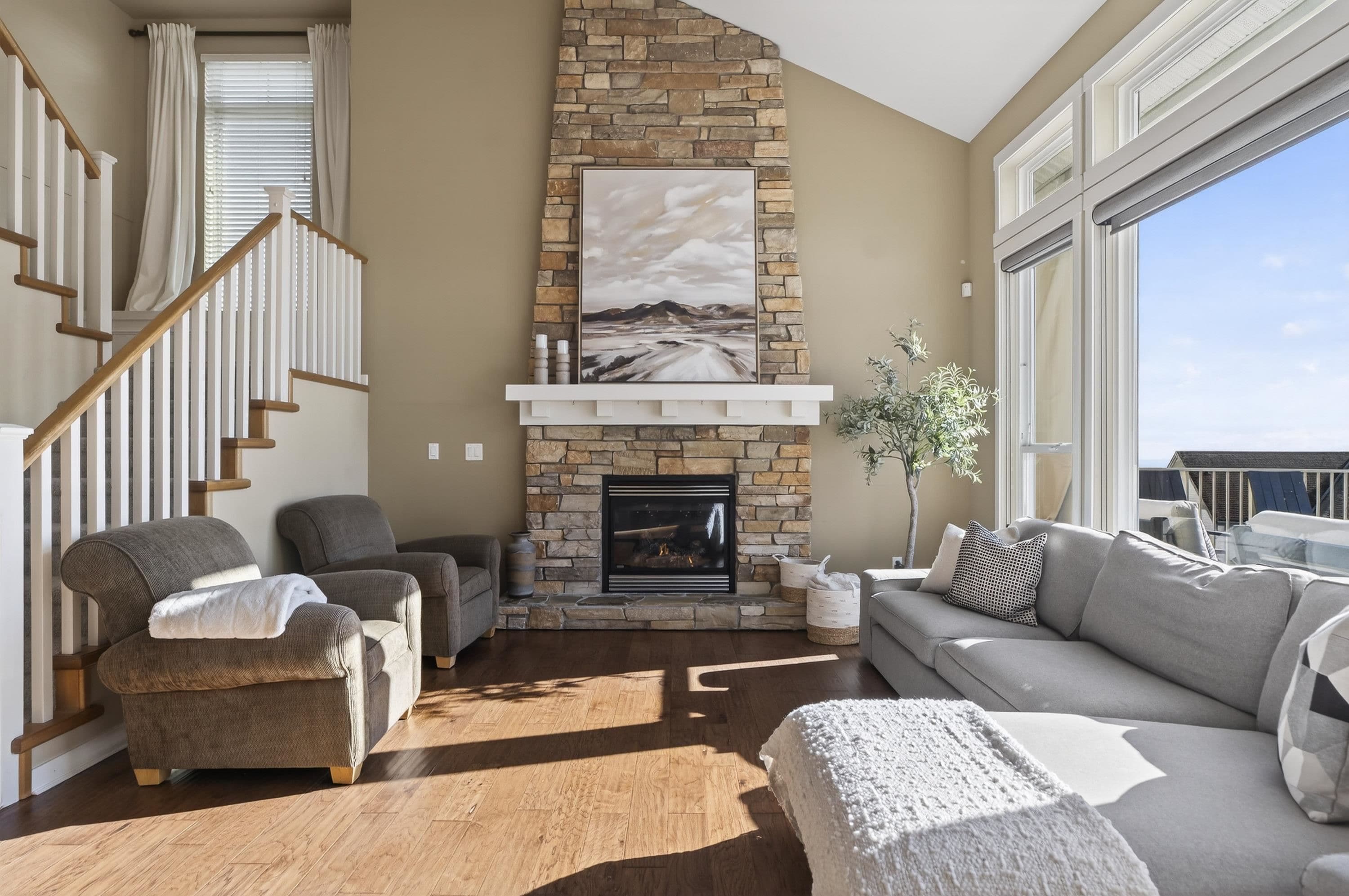 4 Hickory Drive, Port Moody, V3H 5L9 — photo 4