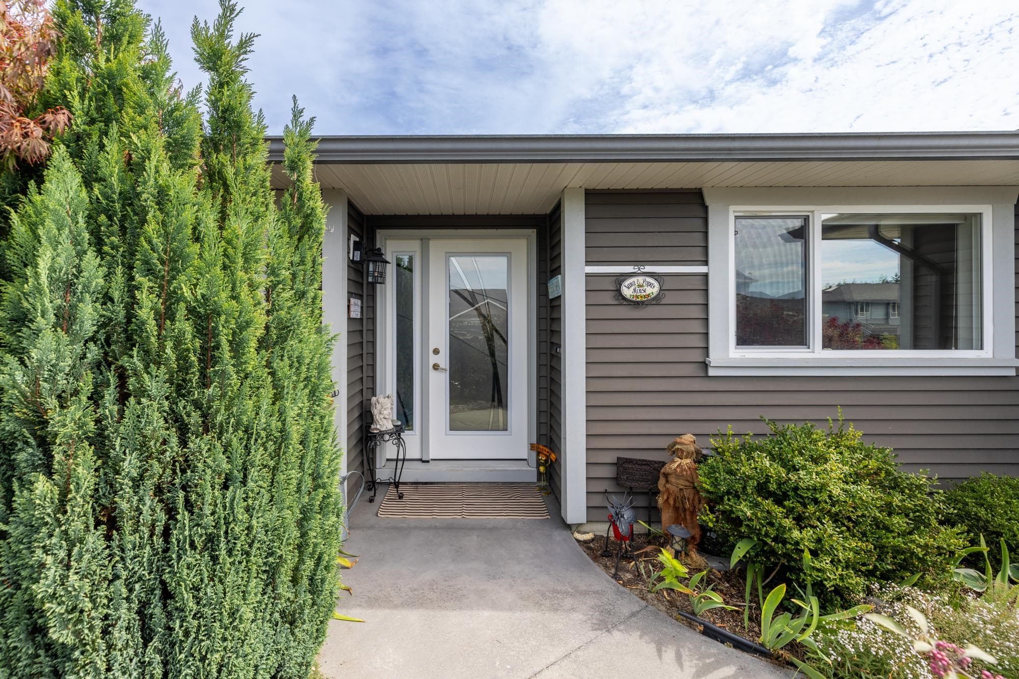 4784 Tamarack Place, Sechelt, V7Z 0E8 — photo 3