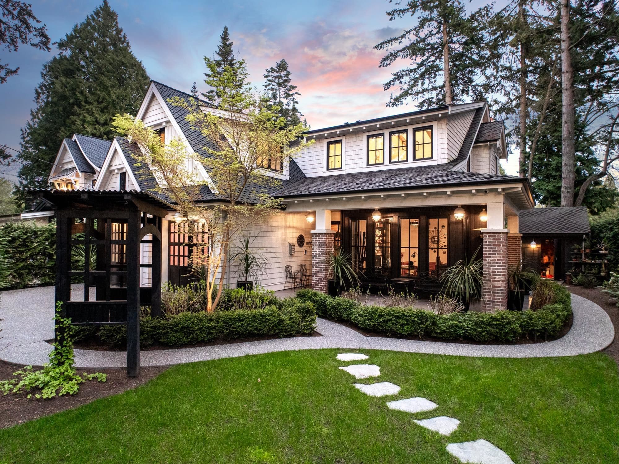 2408 Christopherson Road, Surrey, V4A 5W2 — photo 2