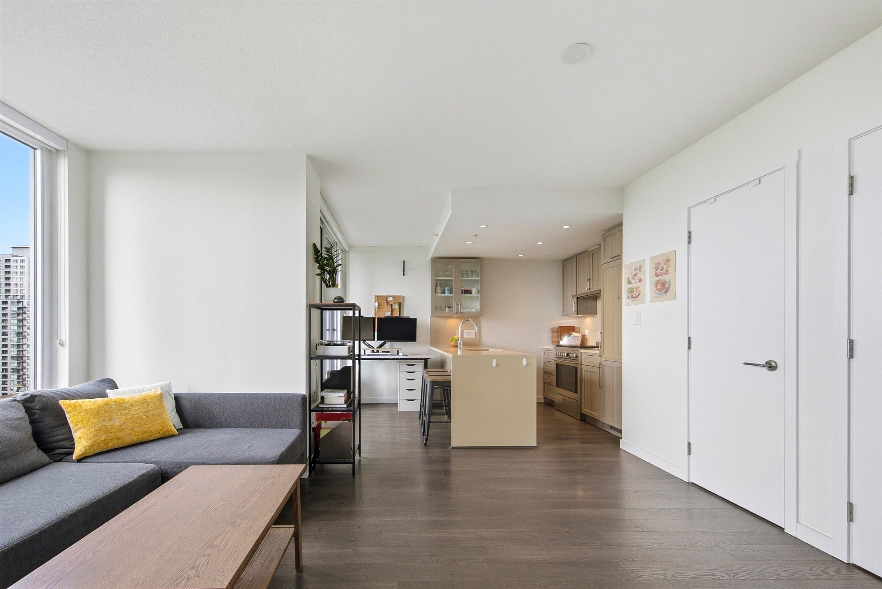 1104 - 5665 Boundary Road, Vancouver, V5R 0E4 — photo 4