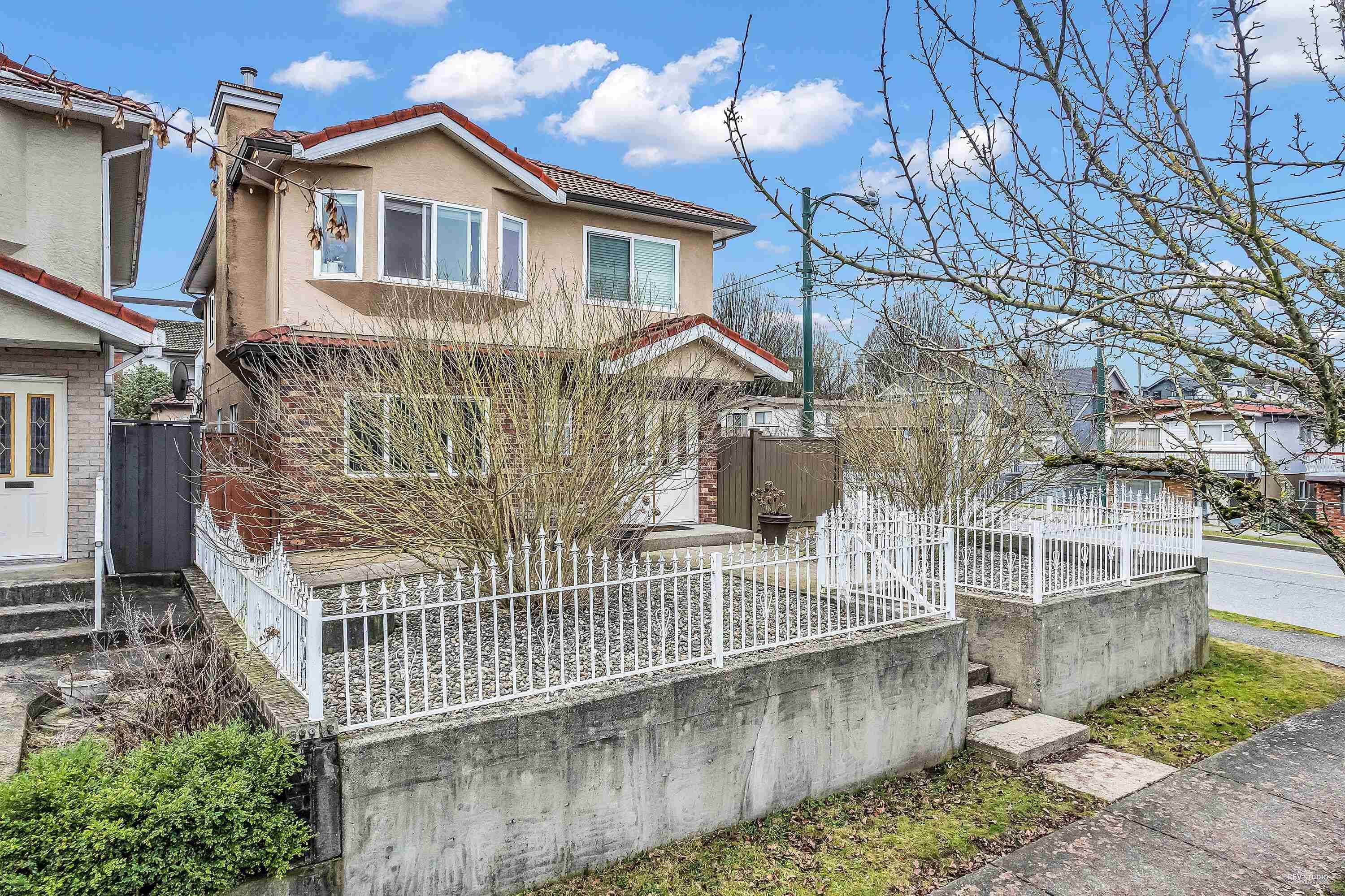 2808 Horley Street, Vancouver, V5R 4R9 — photo 1