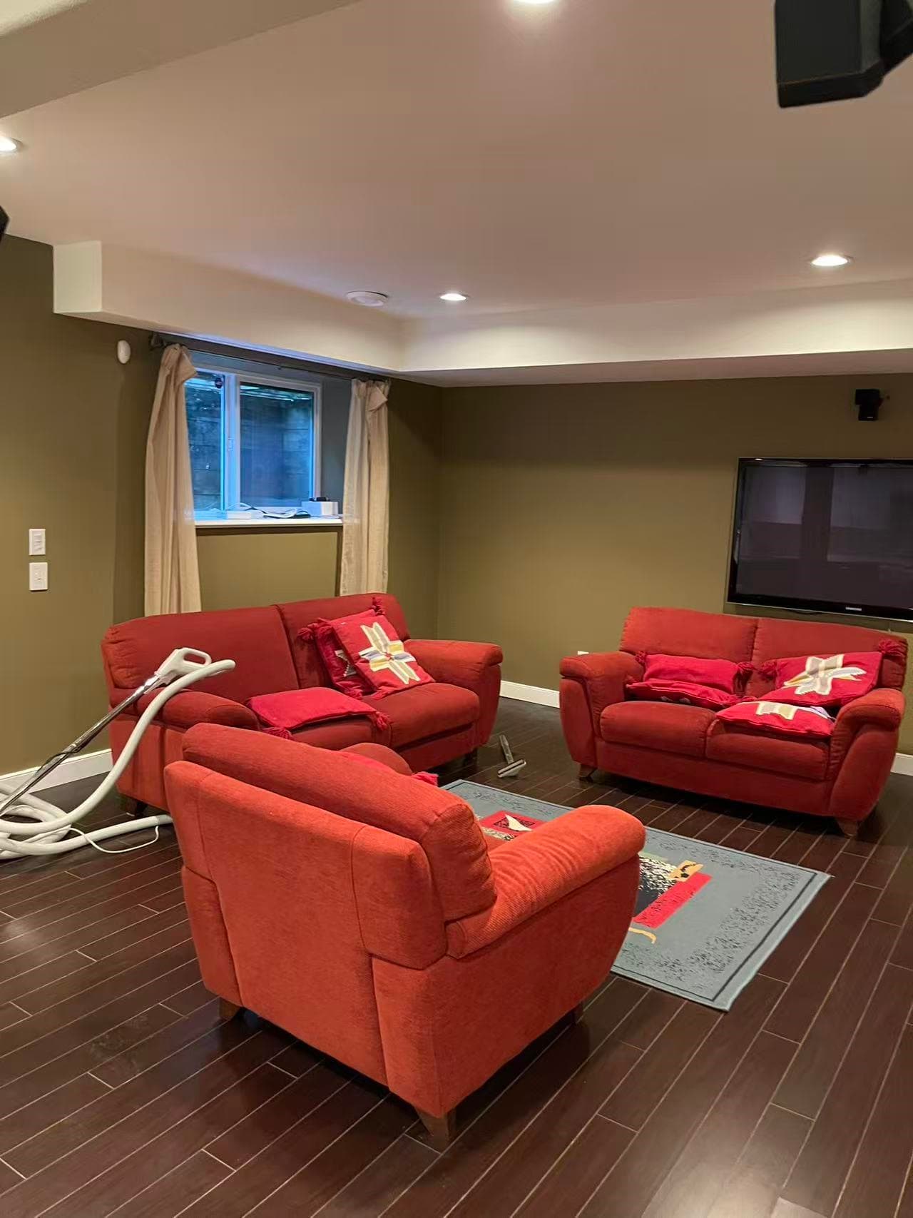 4000 Devonshire Avenue, Coquitlam, V3E 0A7 — photo 3