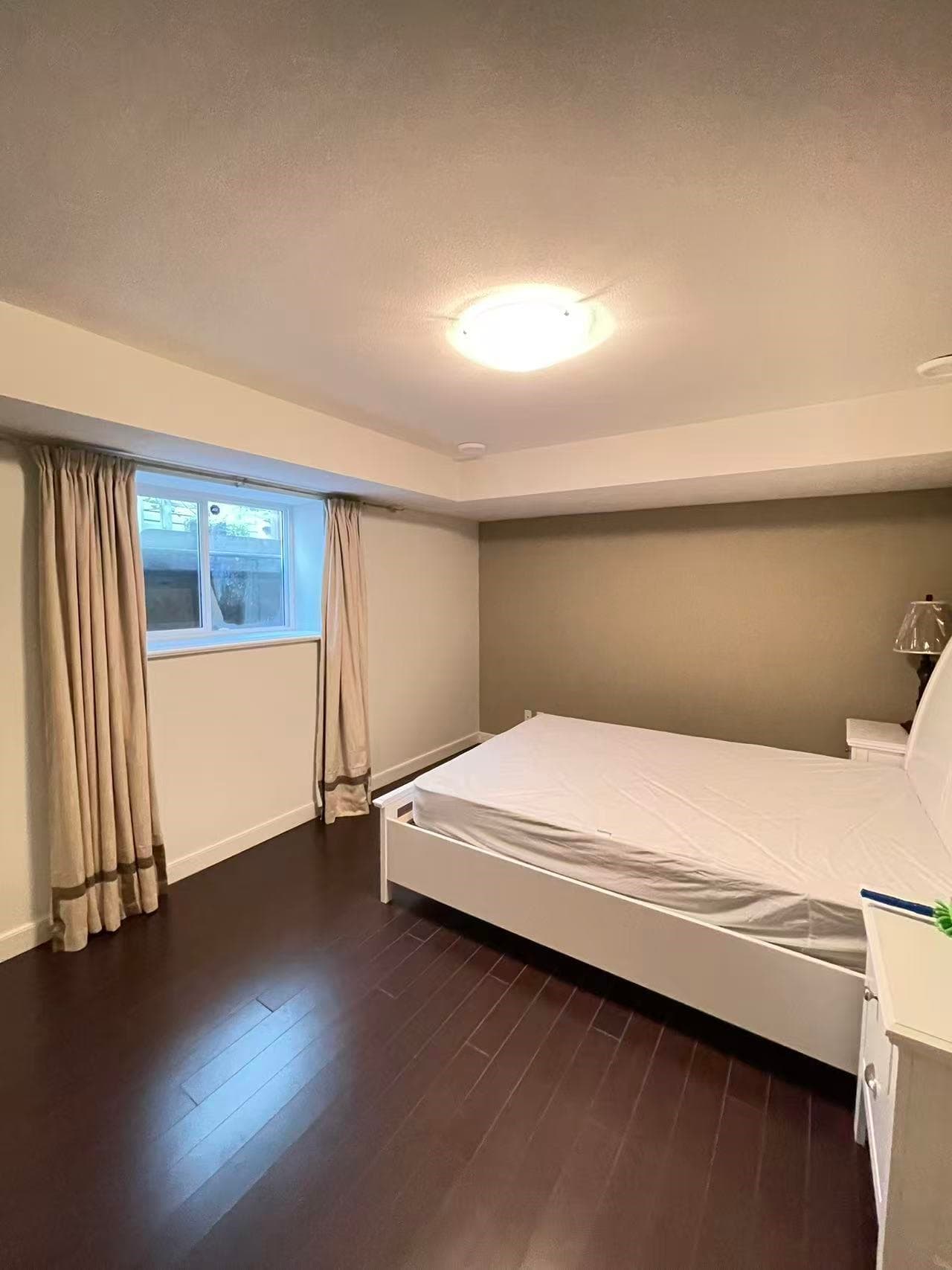 4000 Devonshire Avenue, Coquitlam, V3E 0A7 — photo 5