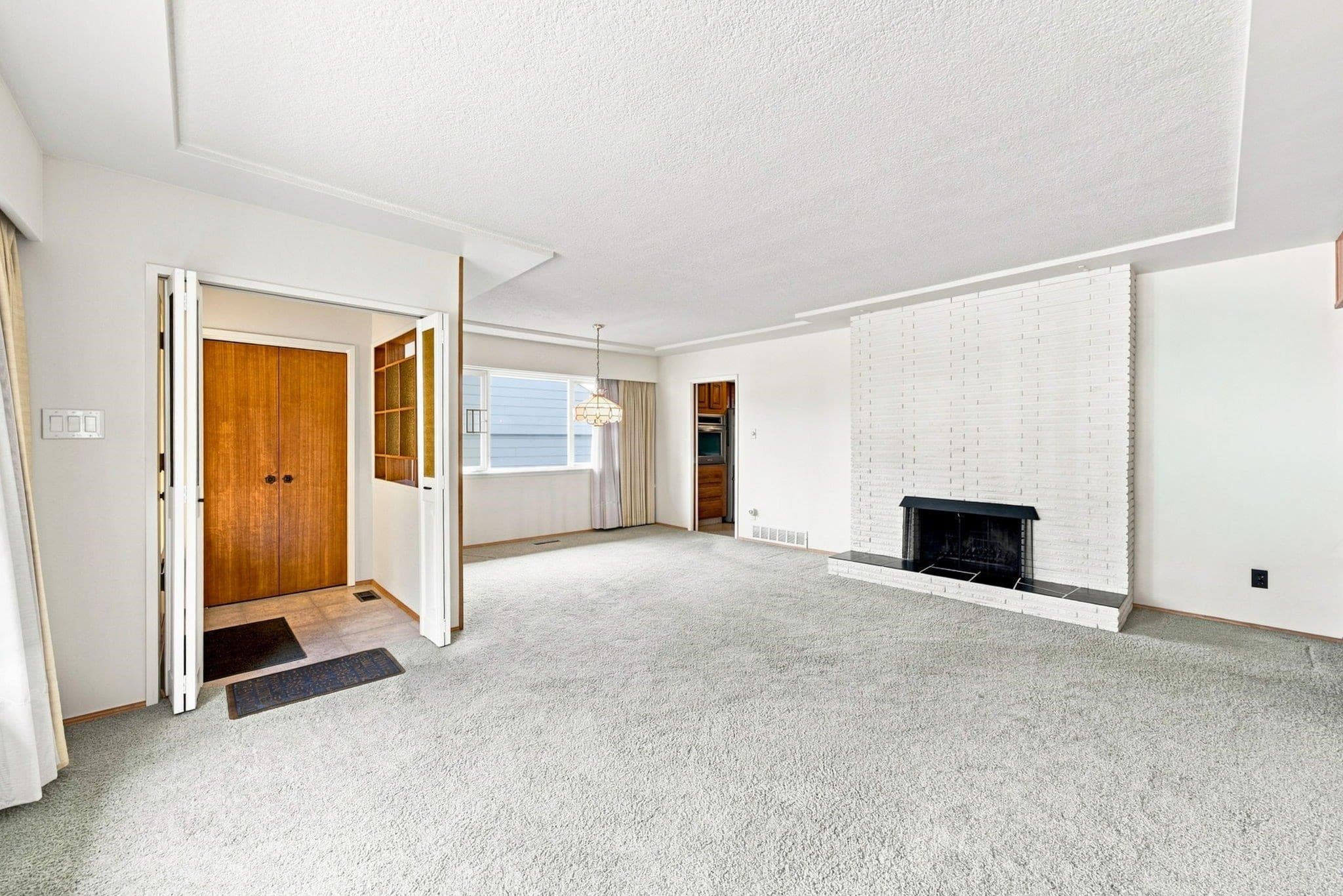 535 Ailsa Avenue, Port Moody, V3H 1A5 — photo 2