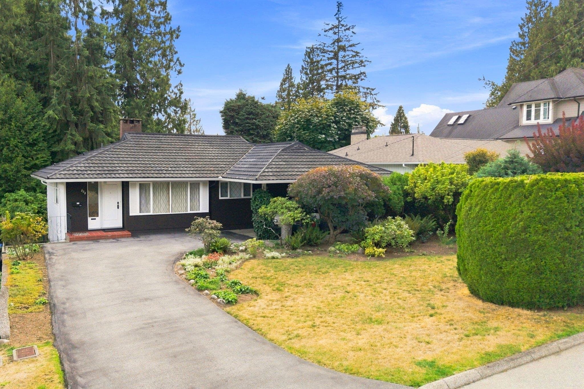 535 Ailsa Avenue, Port Moody, V3H 1A5 — photo 1