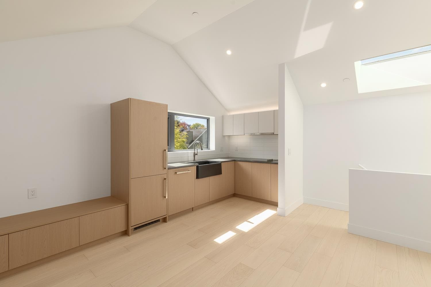 22 W 14th Avenue, Vancouver, V5Y 1W6 — photo 2