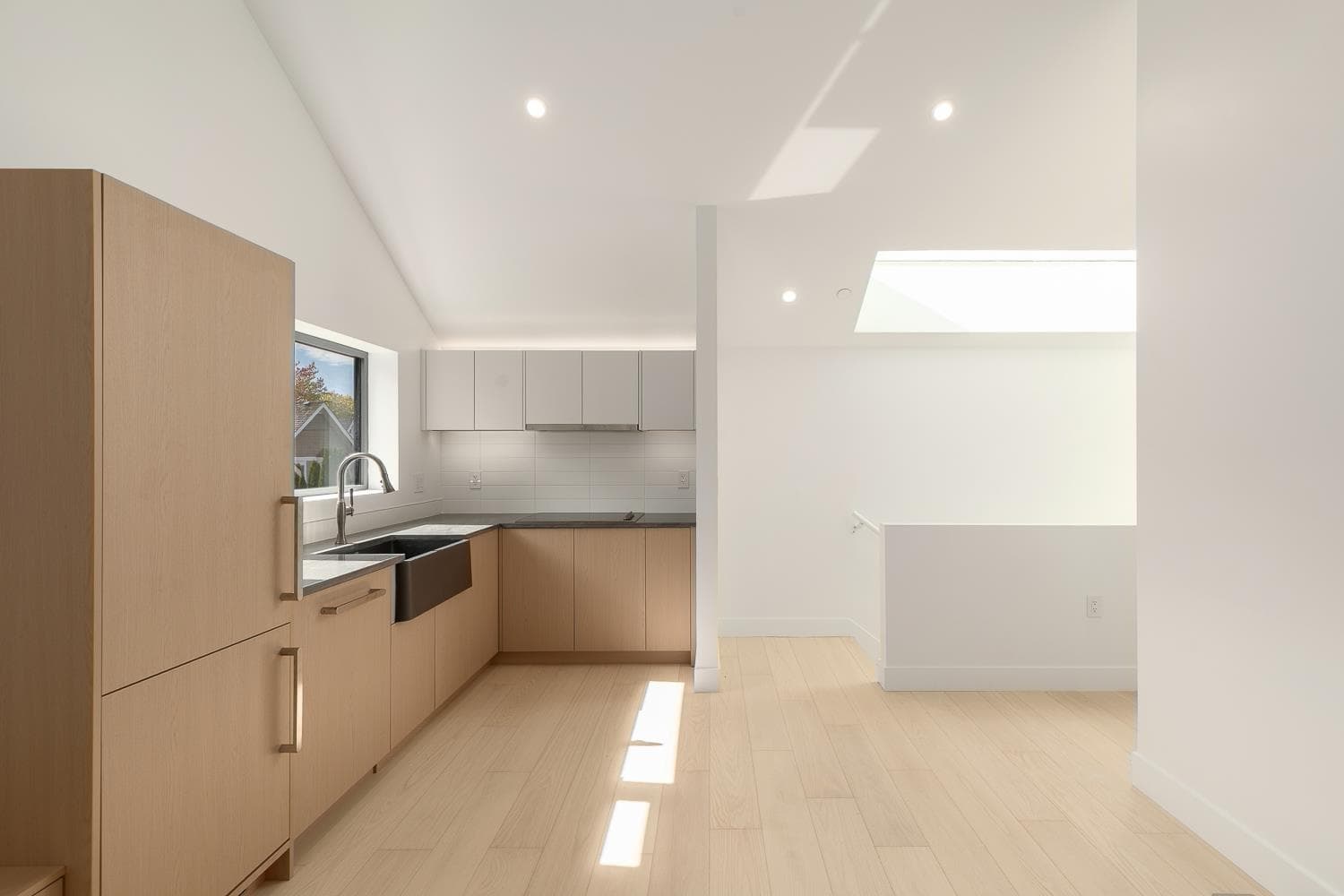 22 W 14th Avenue, Vancouver, V5Y 1W6 — photo 4