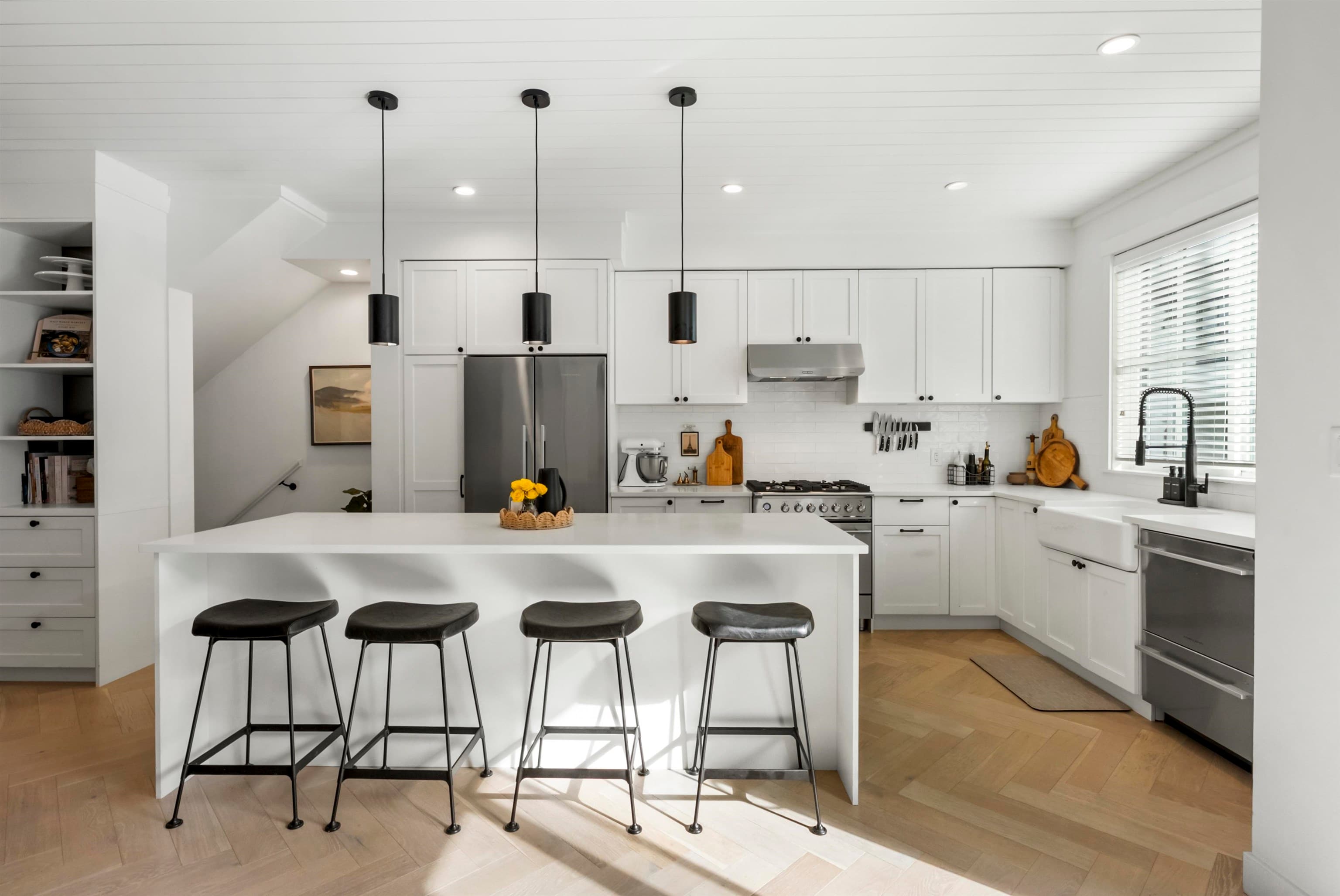 4 - 16570 24a Avenue, Surrey