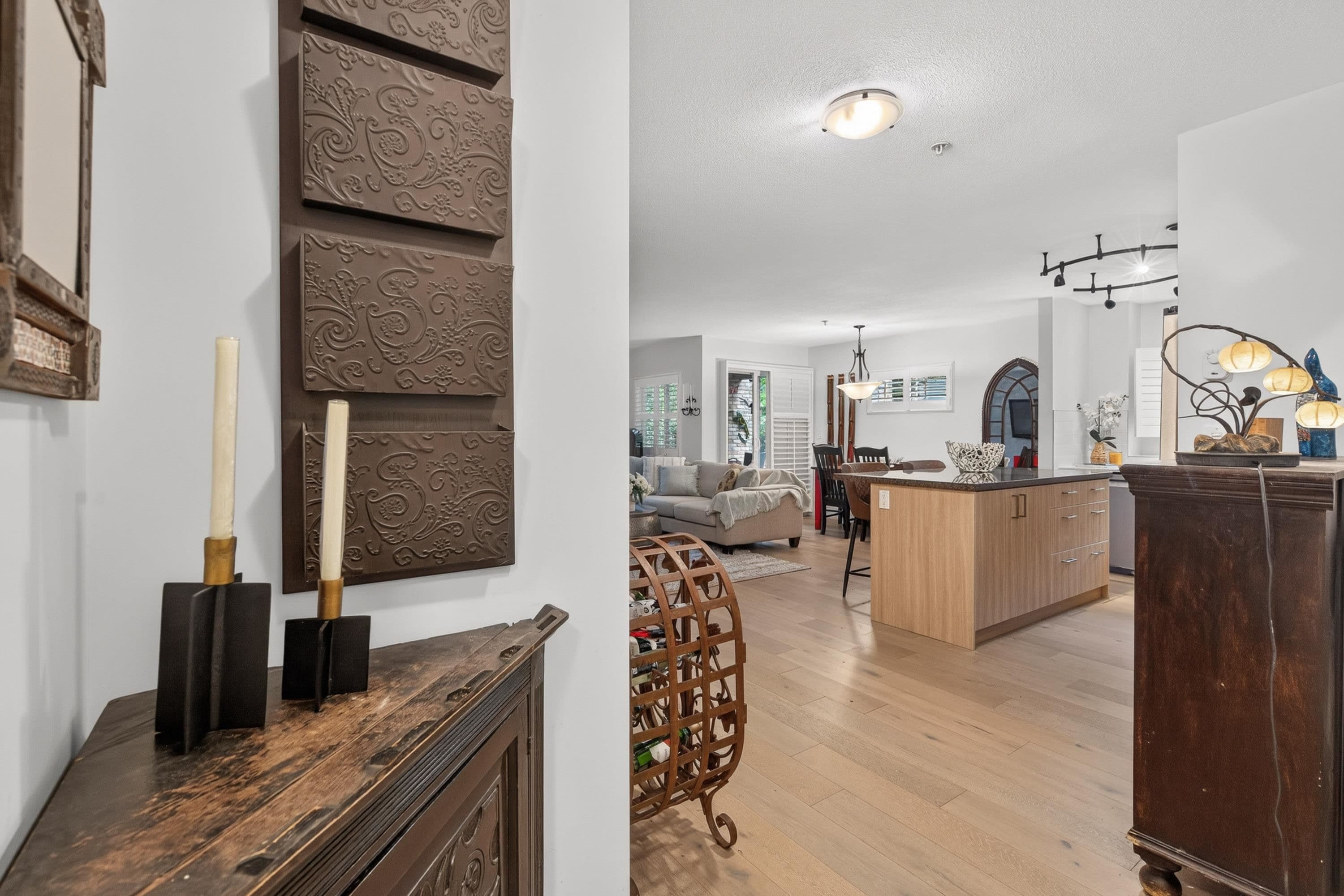 209 - 8717 160 Street, Surrey, V4N 5X7 — photo 3