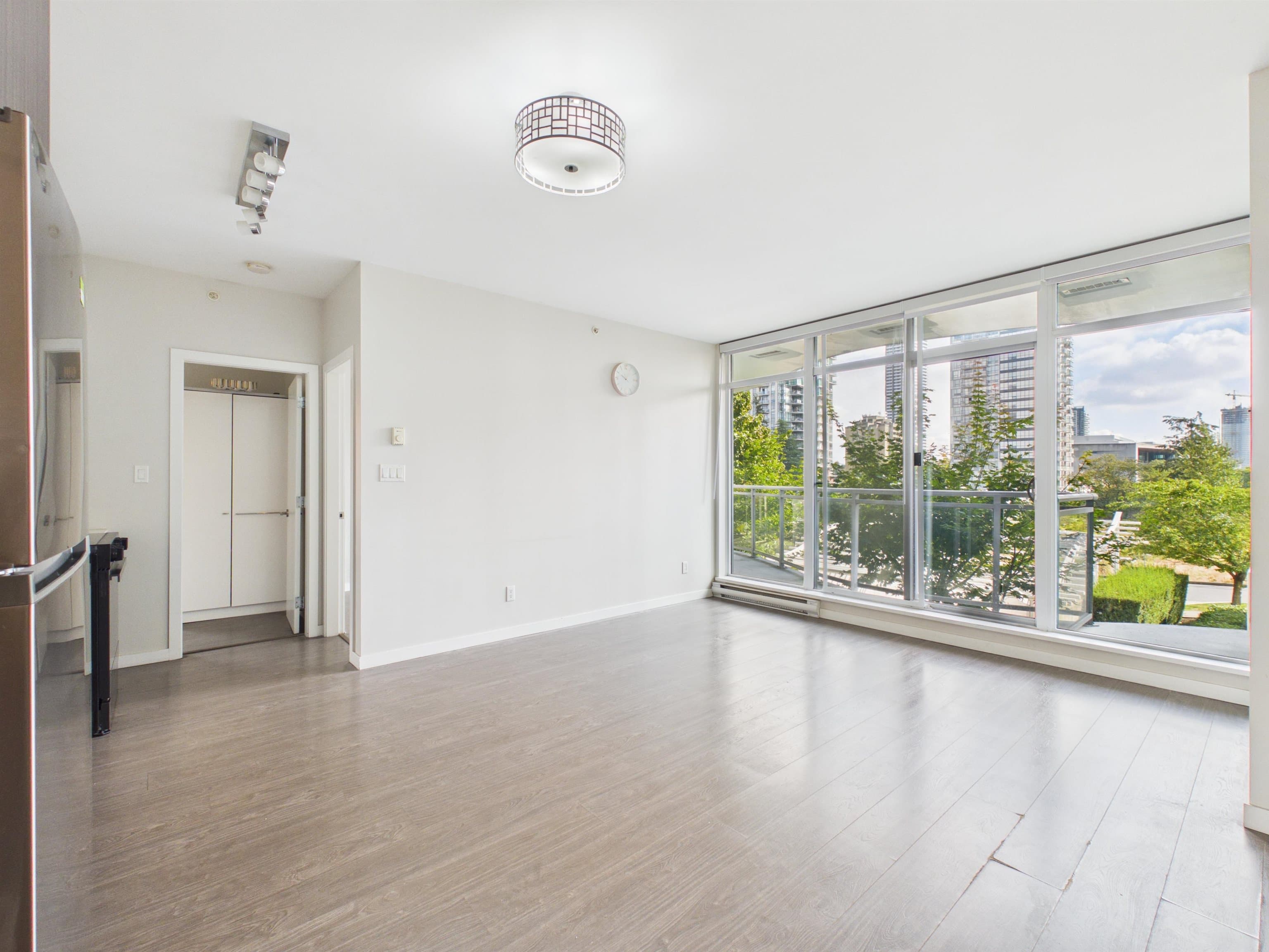 202 - 13303 103a Avenue, Surrey, V3T 0K6 — photo 5