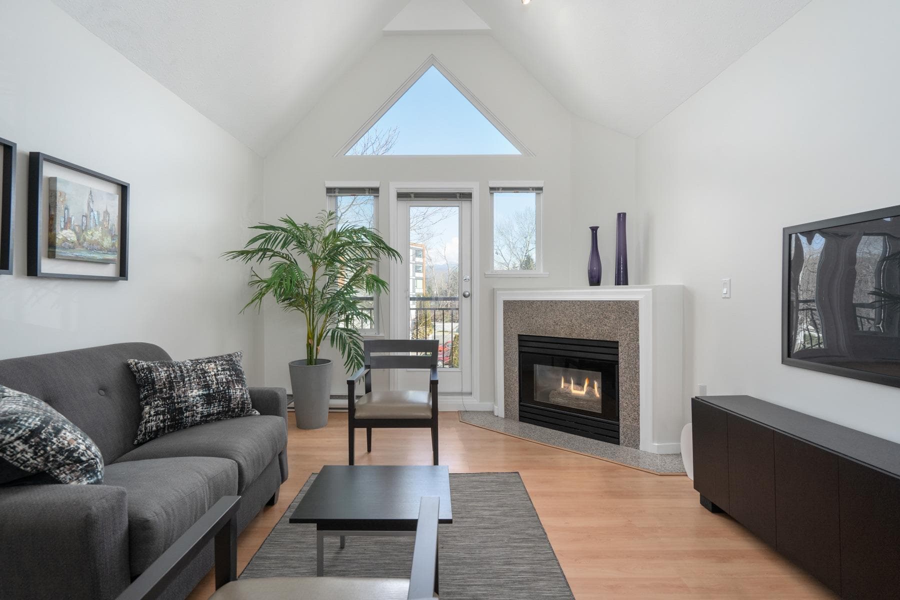 301 - 1928 E 11th Avenue, Vancouver