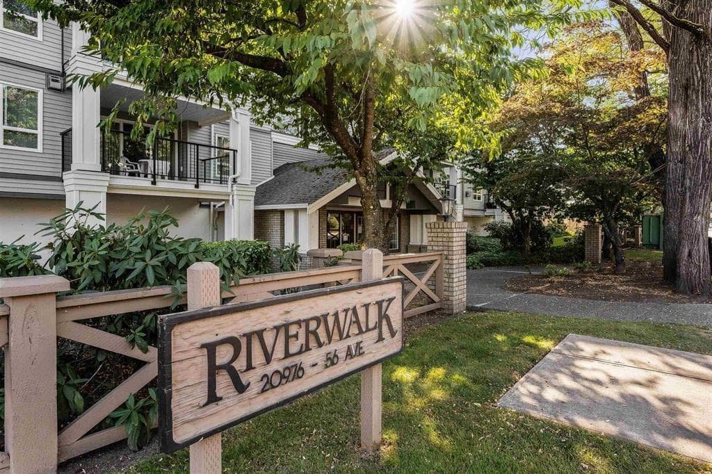 101 - 20976 56 Avenue, Langley, V3A 7Z2 — photo 1