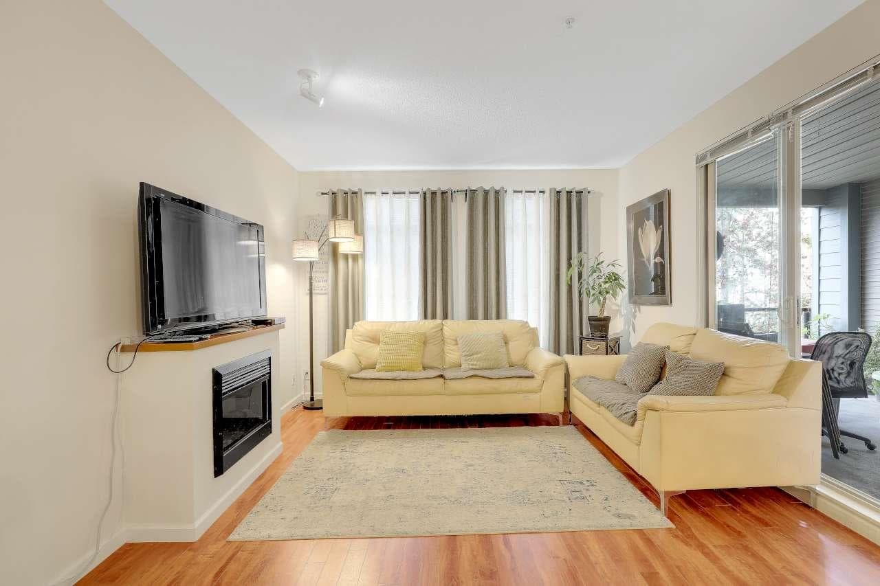 229 - 15380 102a Avenue, Surrey, V3R 0B3 — photo 4
