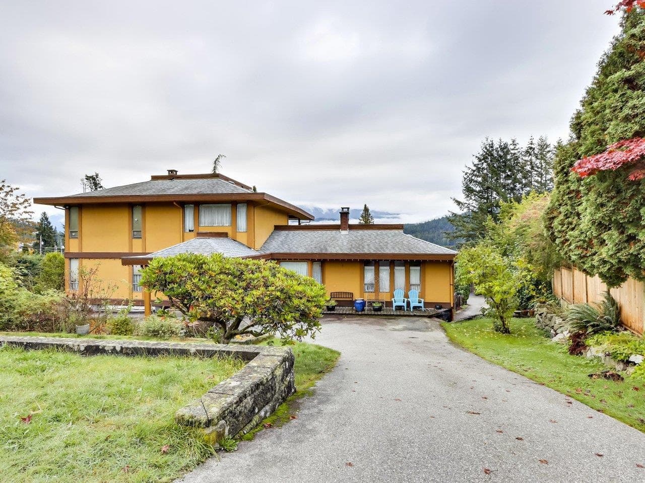 534 Beachview Drive, North Vancouver, V7G 1P9 — photo 3