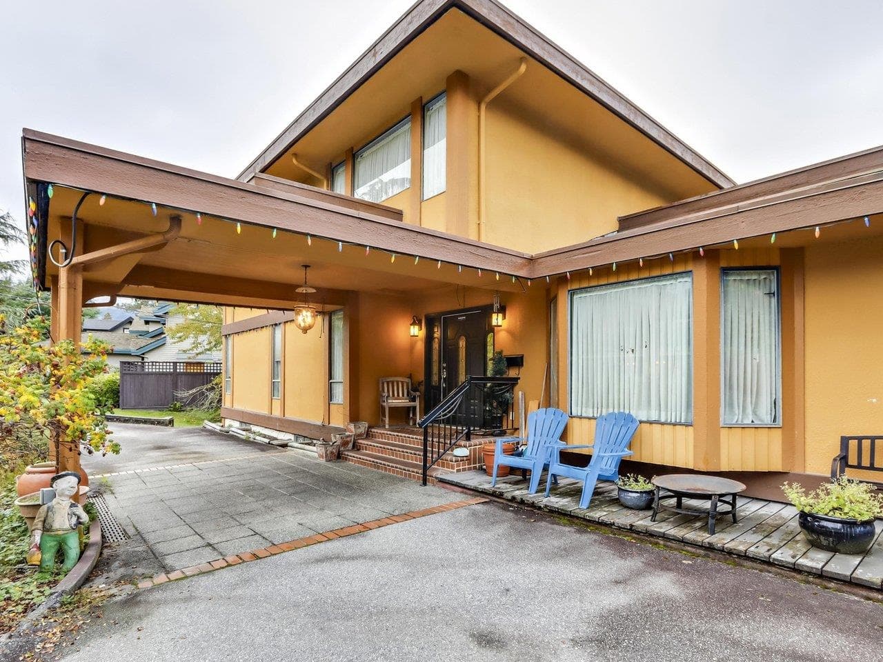 534 Beachview Drive, North Vancouver, V7G 1P9 — photo 4