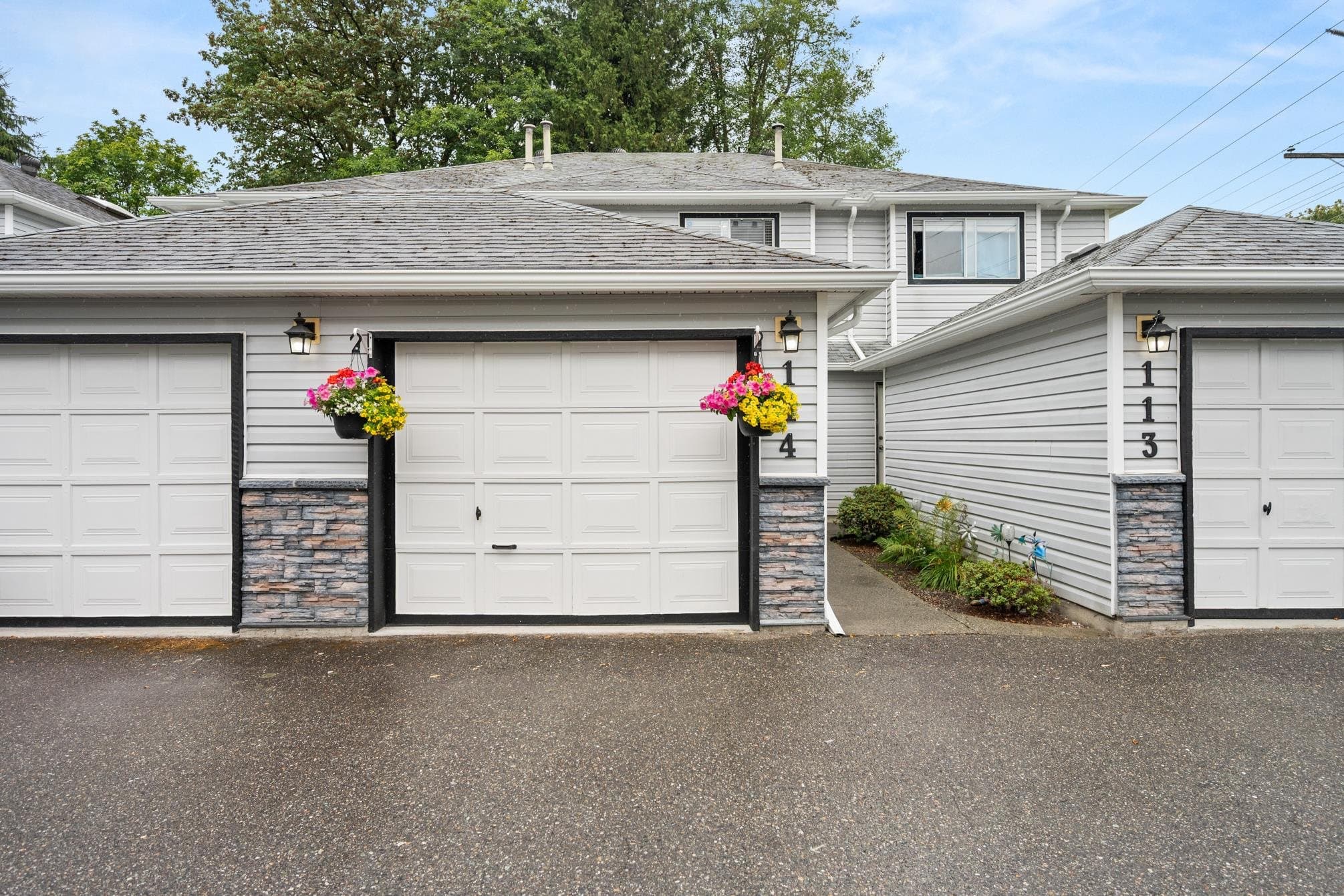 114 - 9507 208 Street, Langley, V1M 2Z1 — photo 1