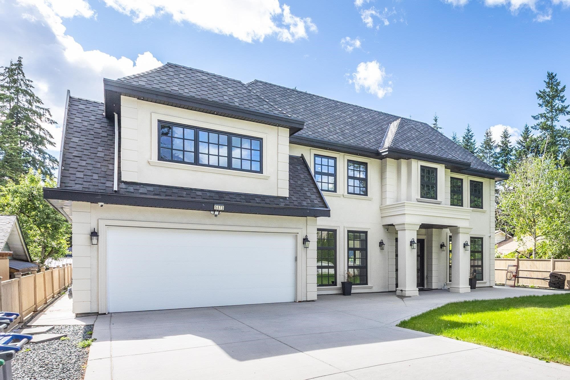5573 125a Street, Surrey, V3X 1W4 — photo 2