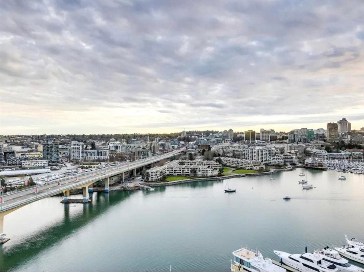 2706 - 1033 Marinaside Crescent, Vancouver, V6Z 3A3 — photo 3
