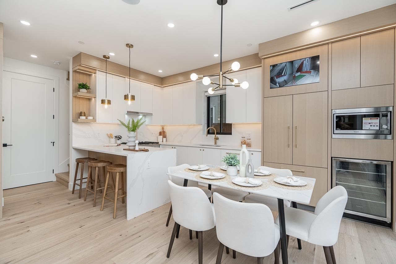 2 - 150 E 51st Avenue, Vancouver, V5X 1C3 — photo 3