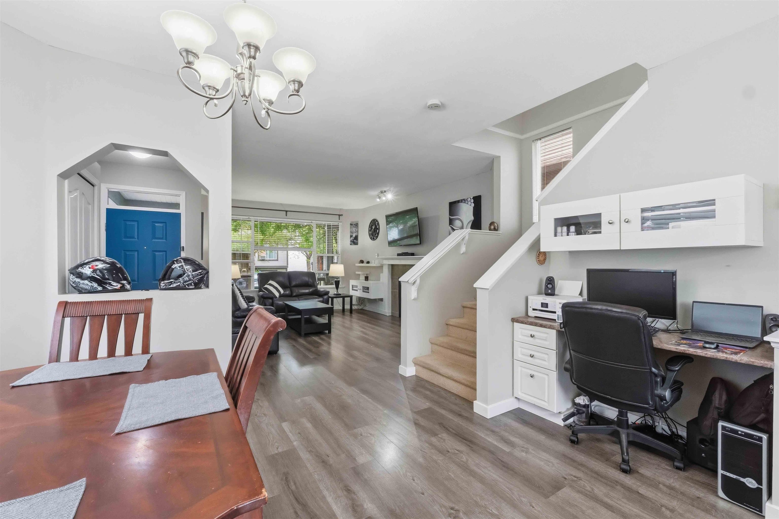 10288 243 Street, Maple Ridge, V2W 1Y2 — photo 3