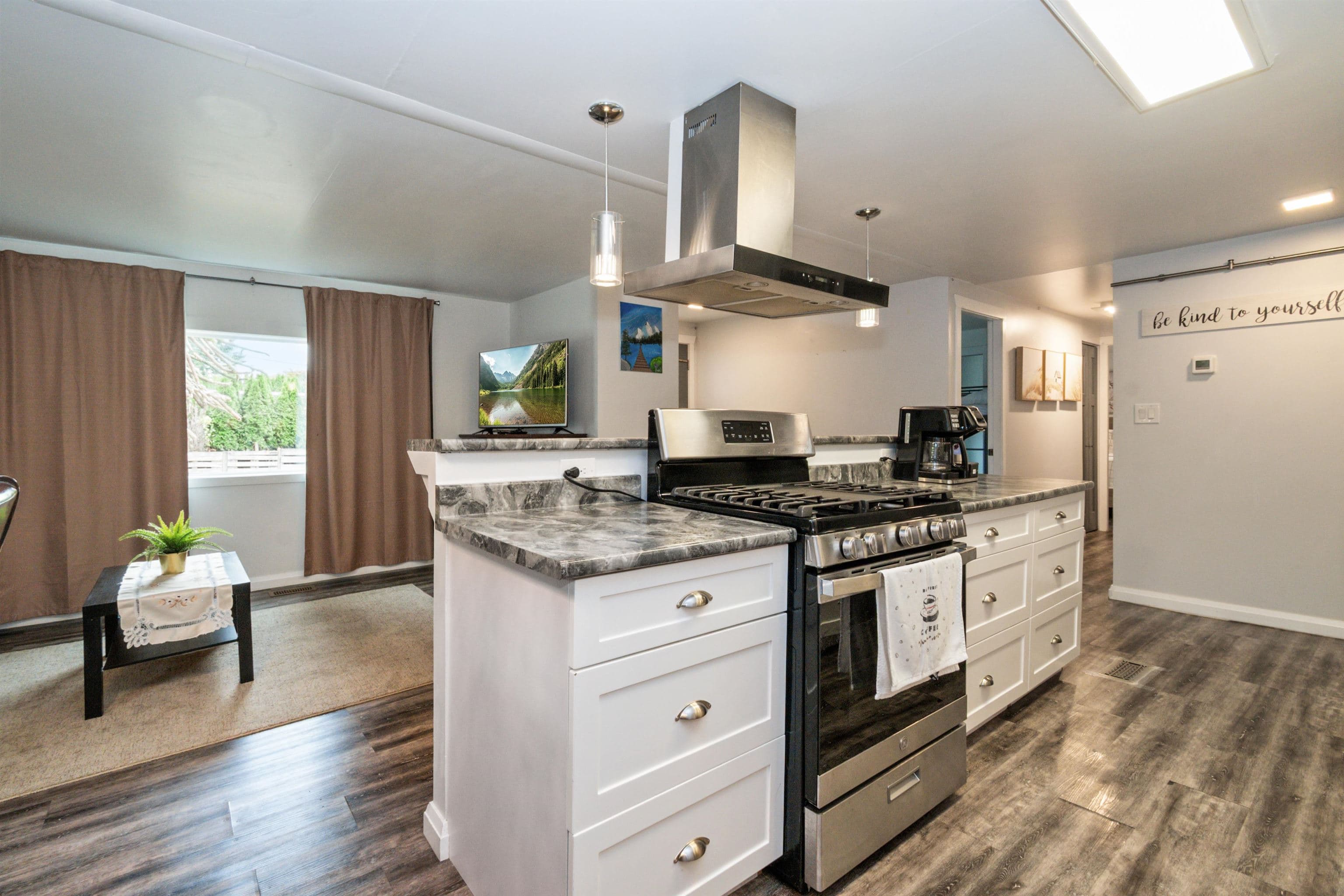 411 Emerald Avenue, Harrison Hot Springs, V0M 1K0 — photo 5