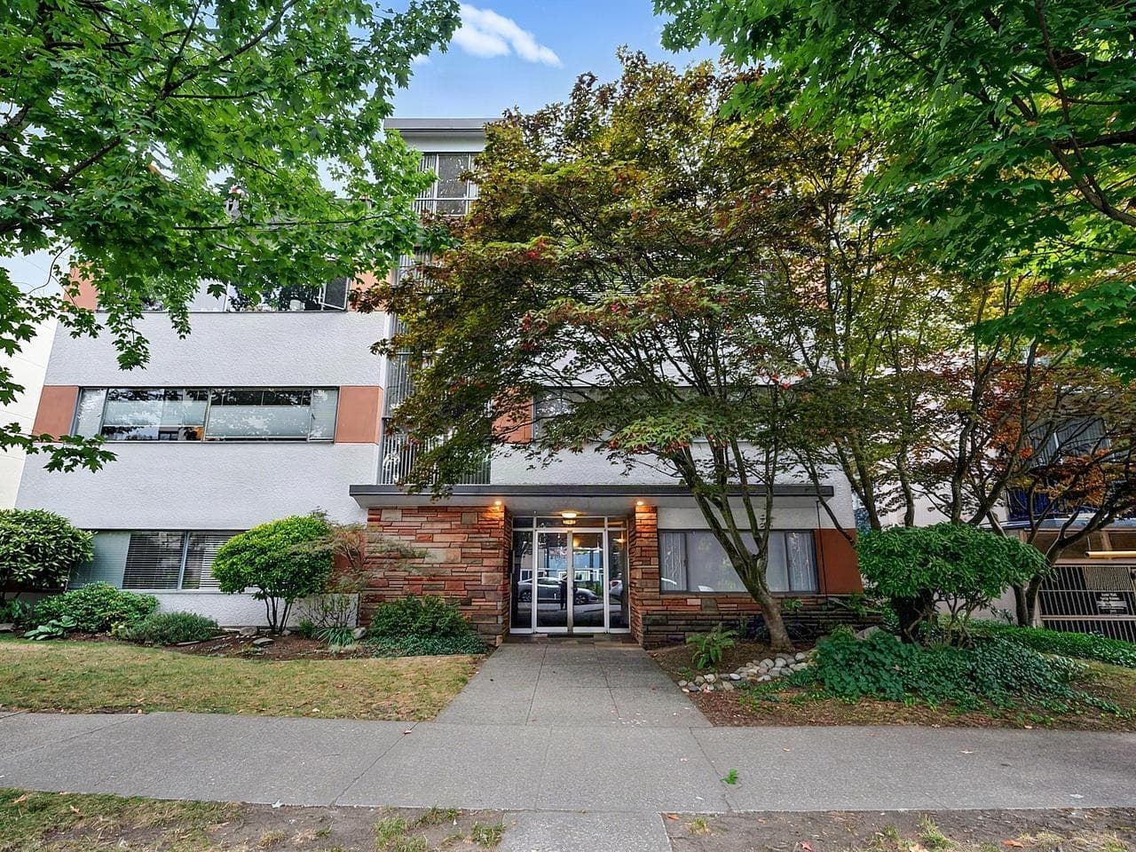 105 - 1879 Barclay Street, Vancouver, V6G 1K7 — photo 2