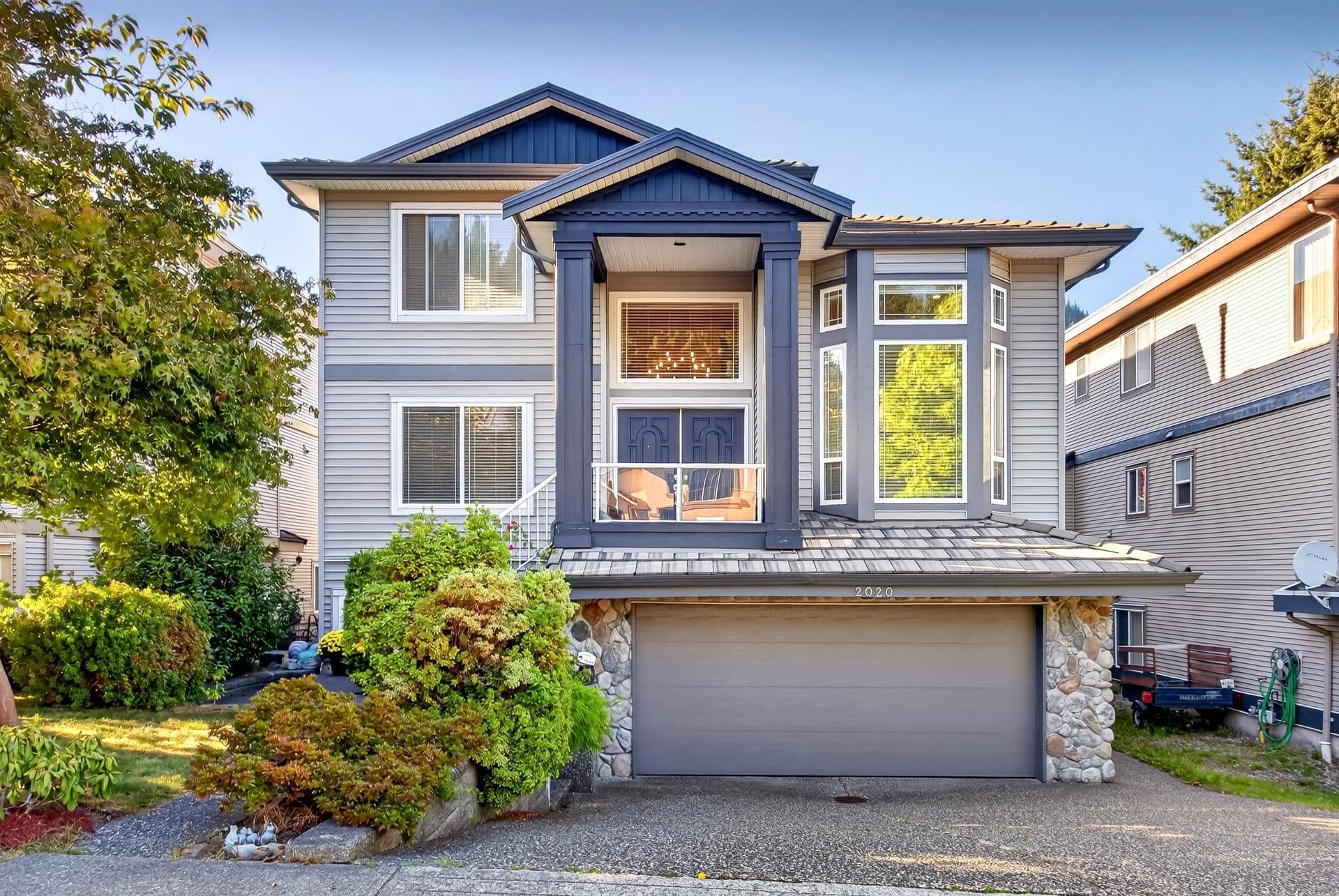 2020 Parkway Boulevard, Coquitlam, V3E 3N2 — photo 1