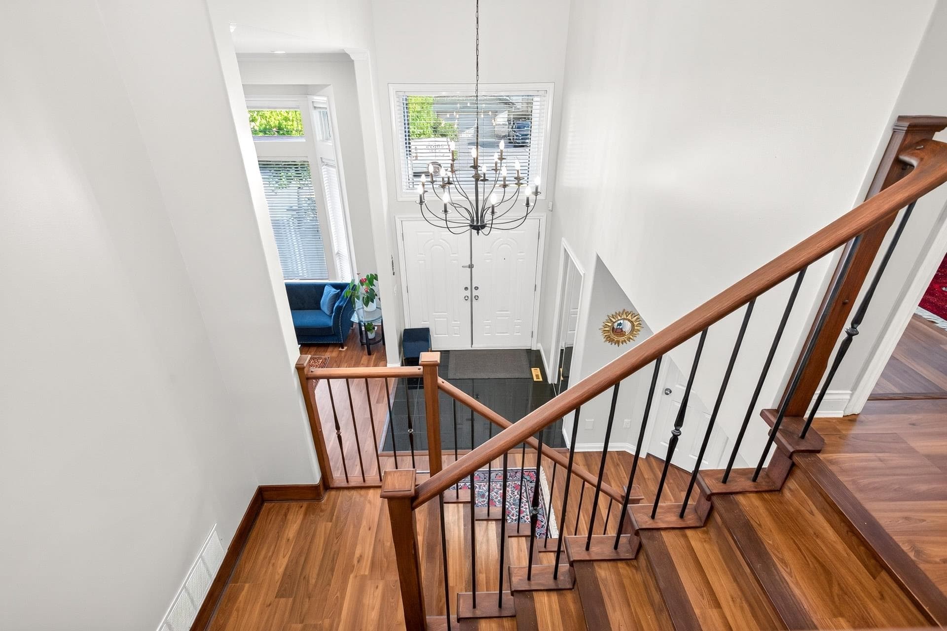2020 Parkway Boulevard, Coquitlam, V3E 3N2 — photo 5