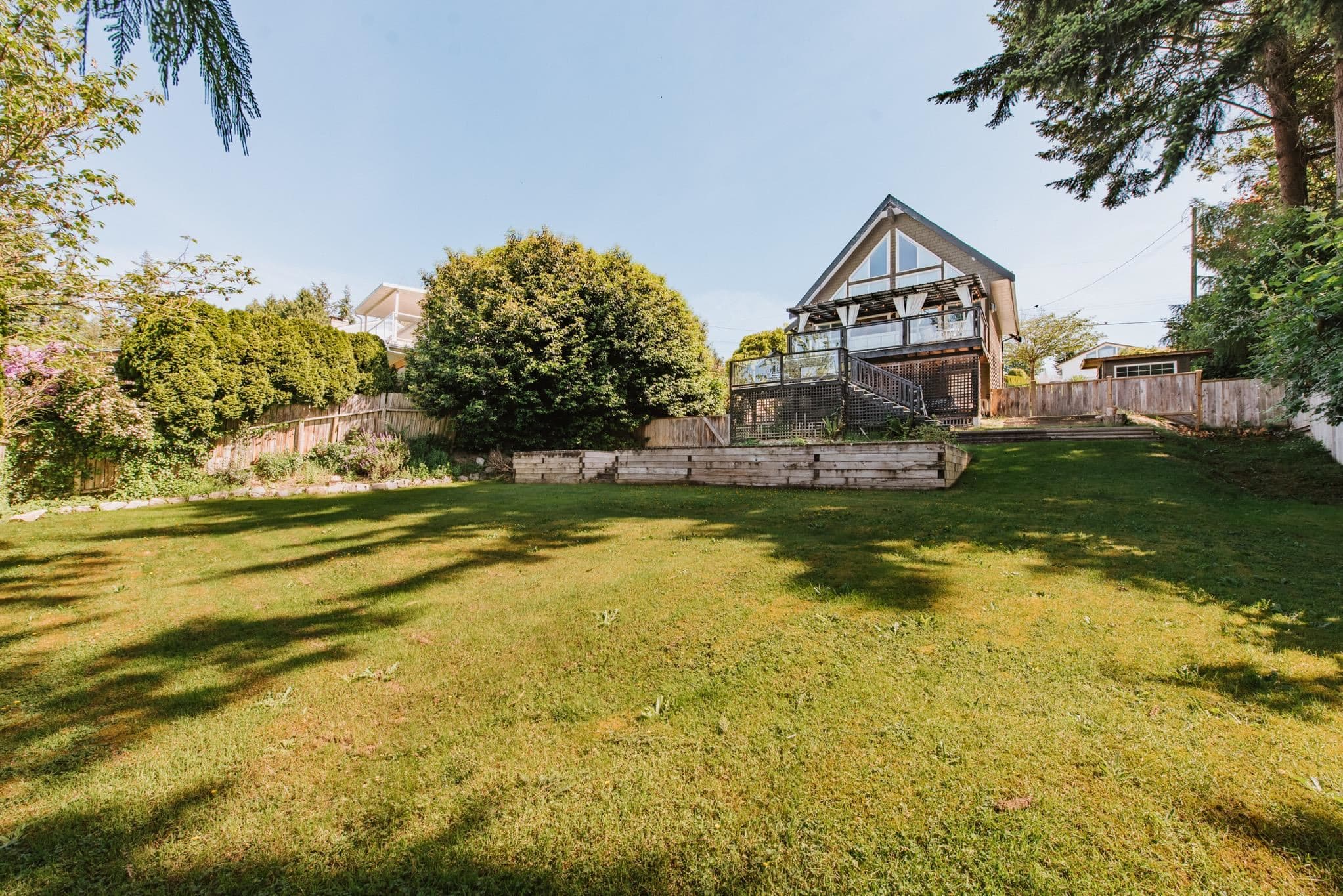 4981 Geer Road, Sechelt, V7Z 0B9 — photo 2