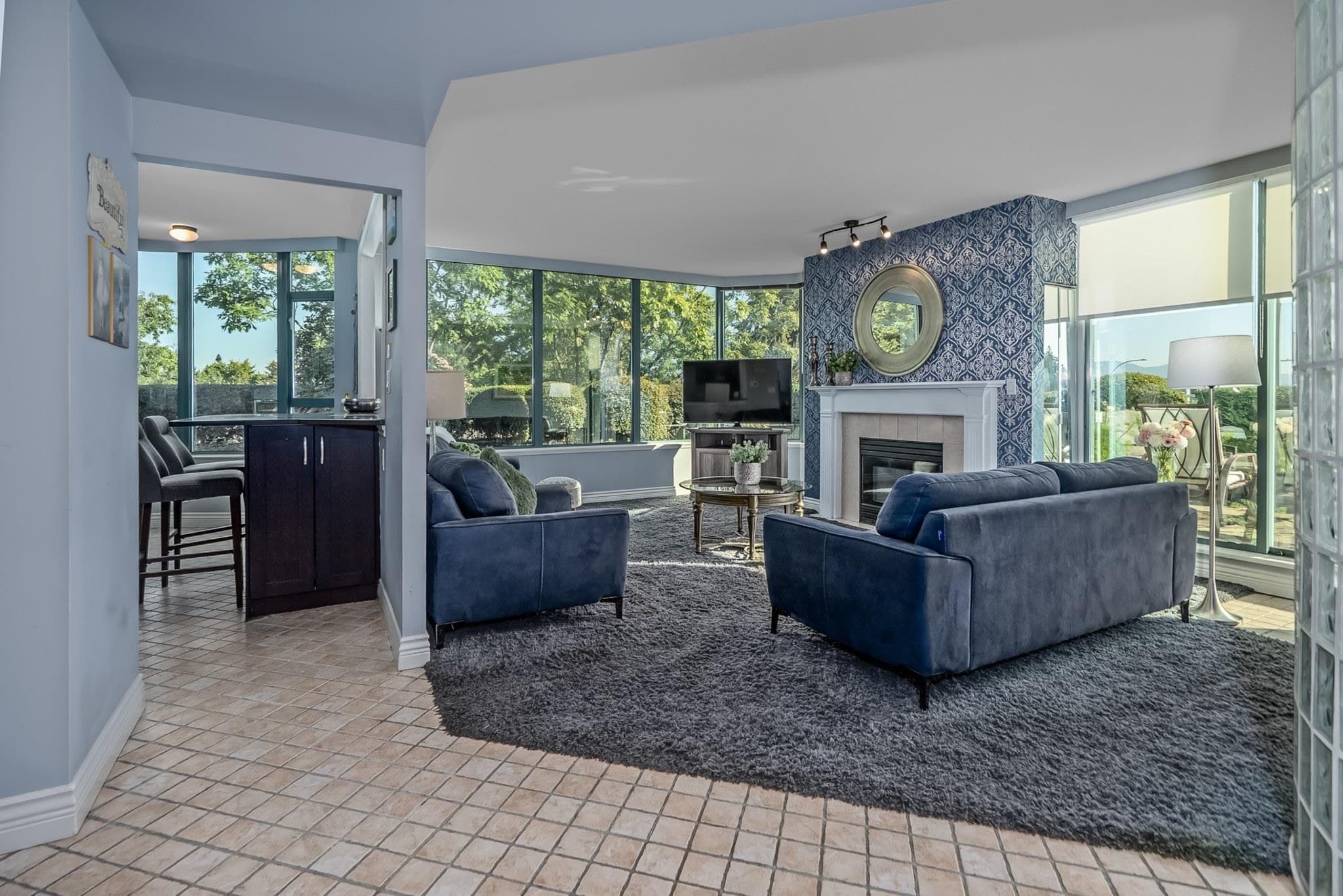 302 - 32330 South Fraser Way, Abbotsford, V2T 1X1 — photo 3