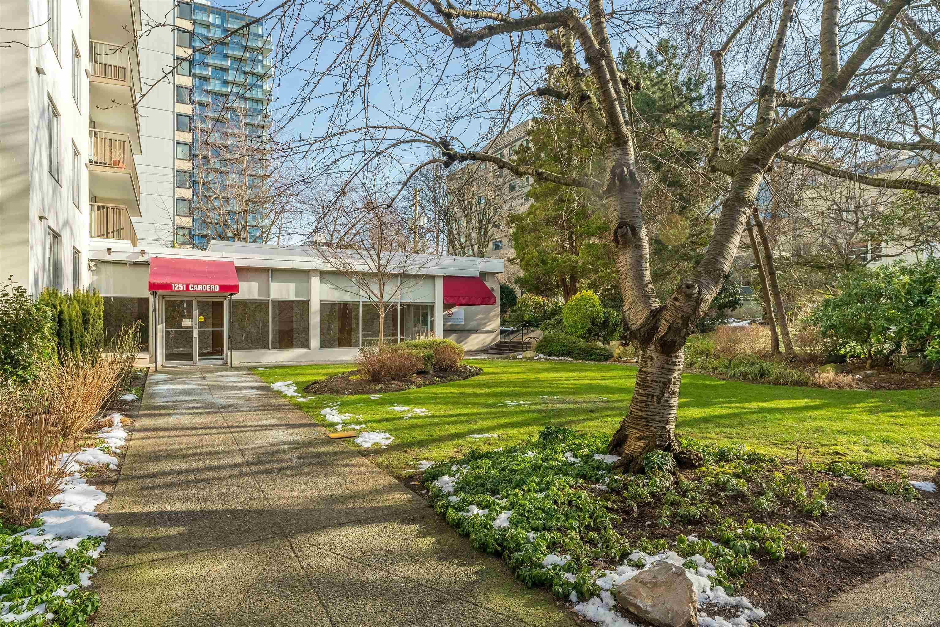 605 - 1251 Cardero Street, Vancouver, V6G 2H9 — photo 2