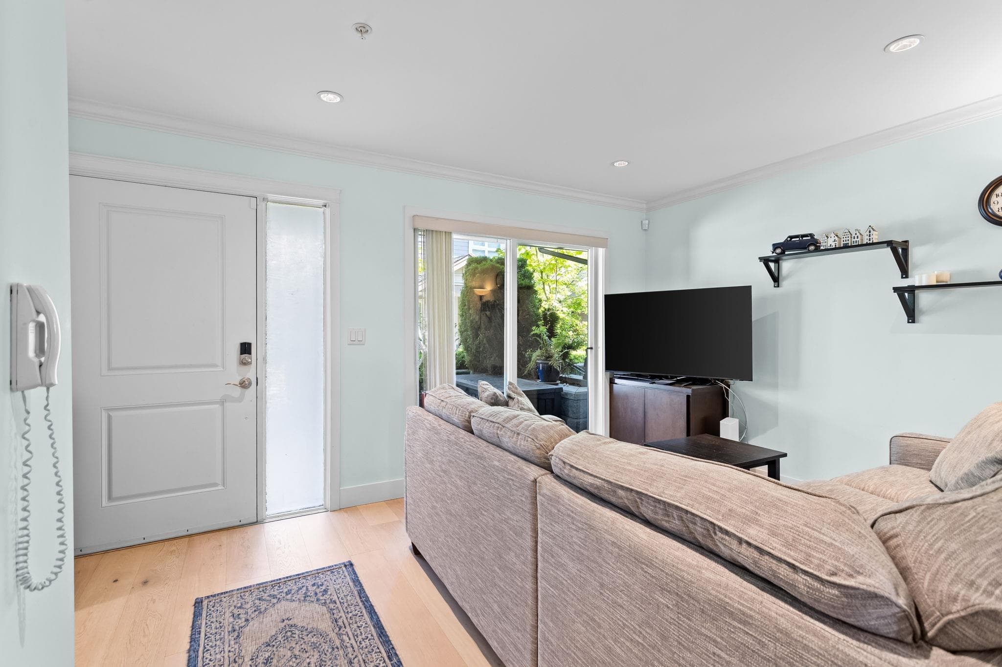 1121 St. Andrews Avenue, North Vancouver, V7L 0A6 — photo 2