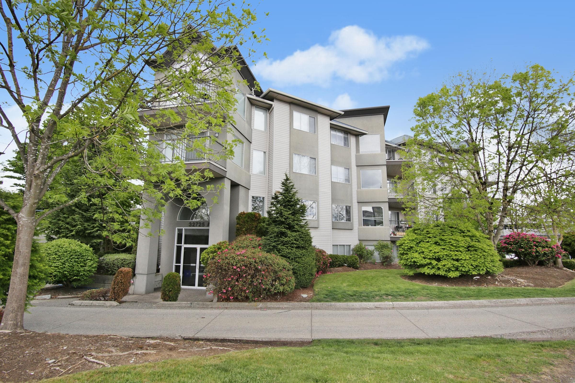 309 - 32725 George Ferguson Way, Abbotsford, V2T 5M5 — photo 2