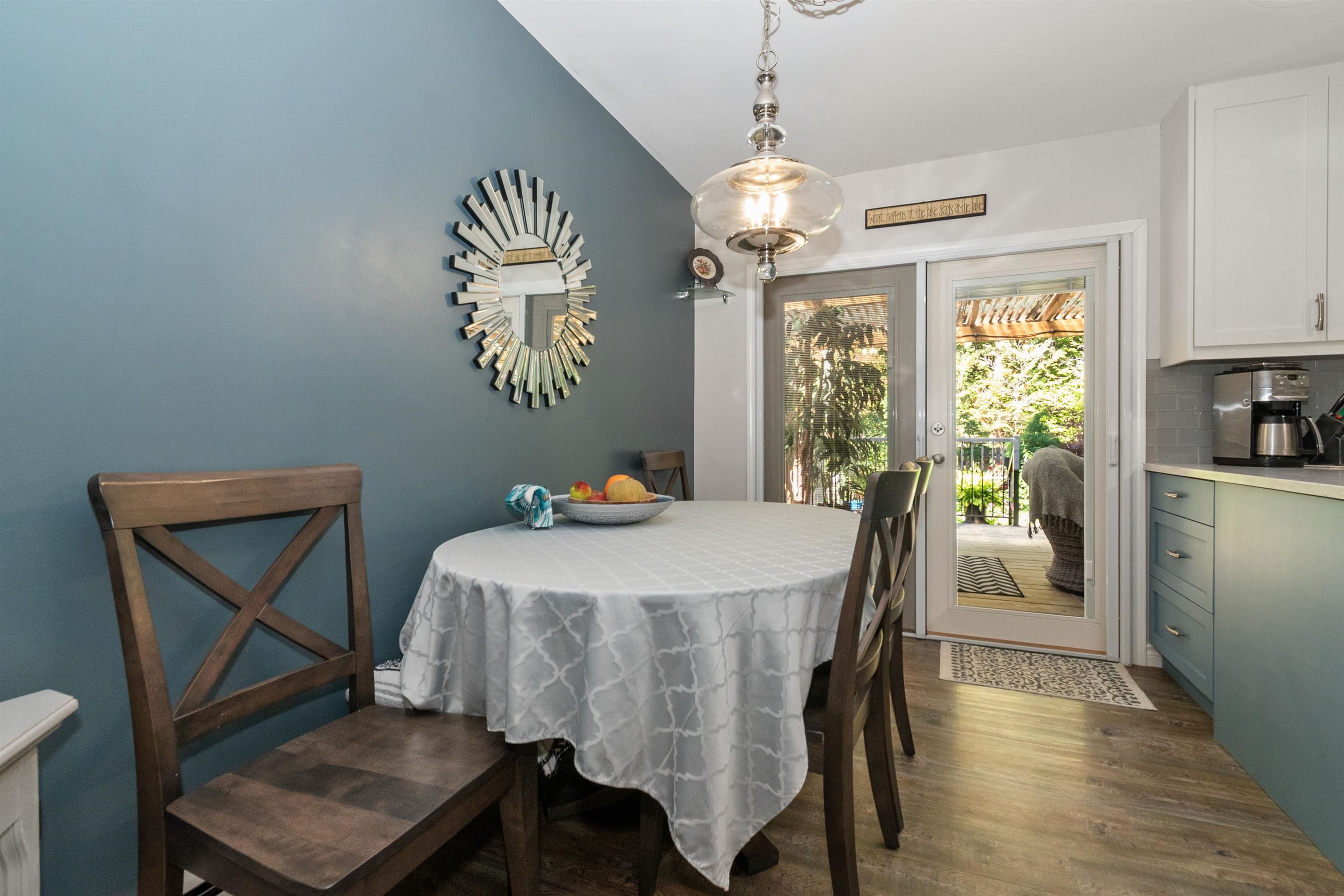 624 Mountain View Road, Cultus Lake, V2R 4Z7 — photo 3