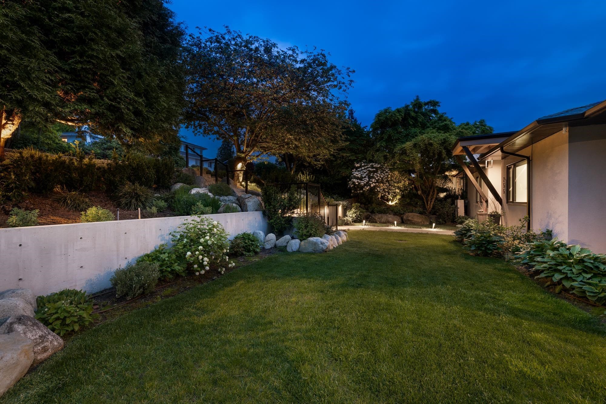 255 Sandringham Crescent, North Vancouver, V7N 2R7 — photo 4
