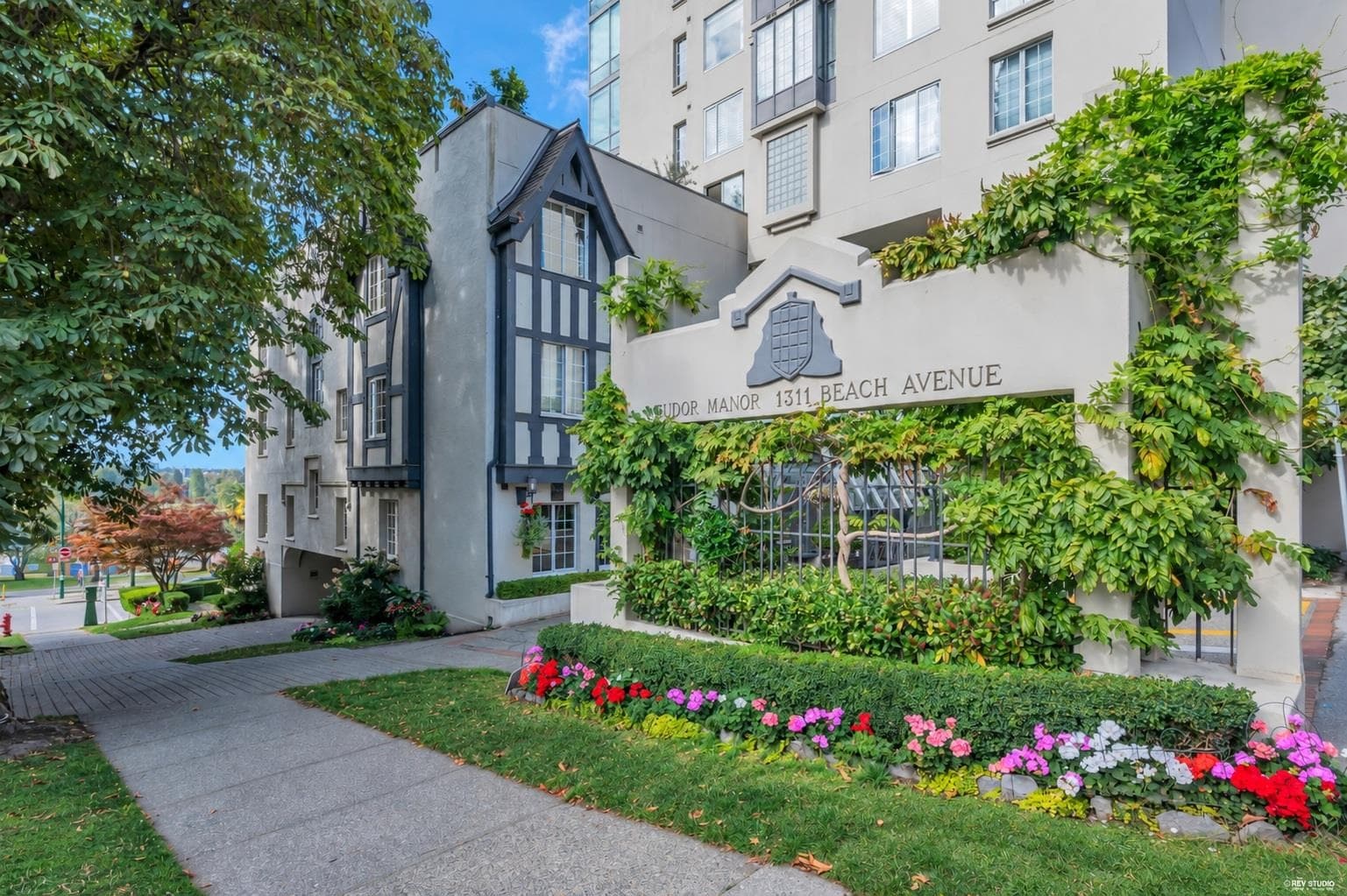 209 - 1311 Beach Avenue, Vancouver, V6E 1V6 — photo 2