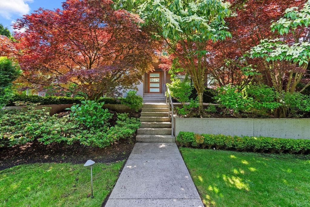 990 Jefferson Avenue, West Vancouver, V7T 2A4 — photo 2