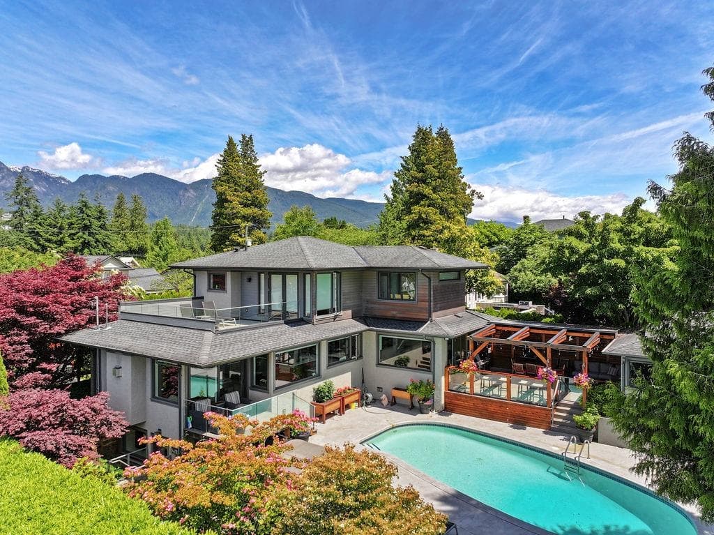 990 Jefferson Avenue, West Vancouver, V7T 2A4 — photo 1