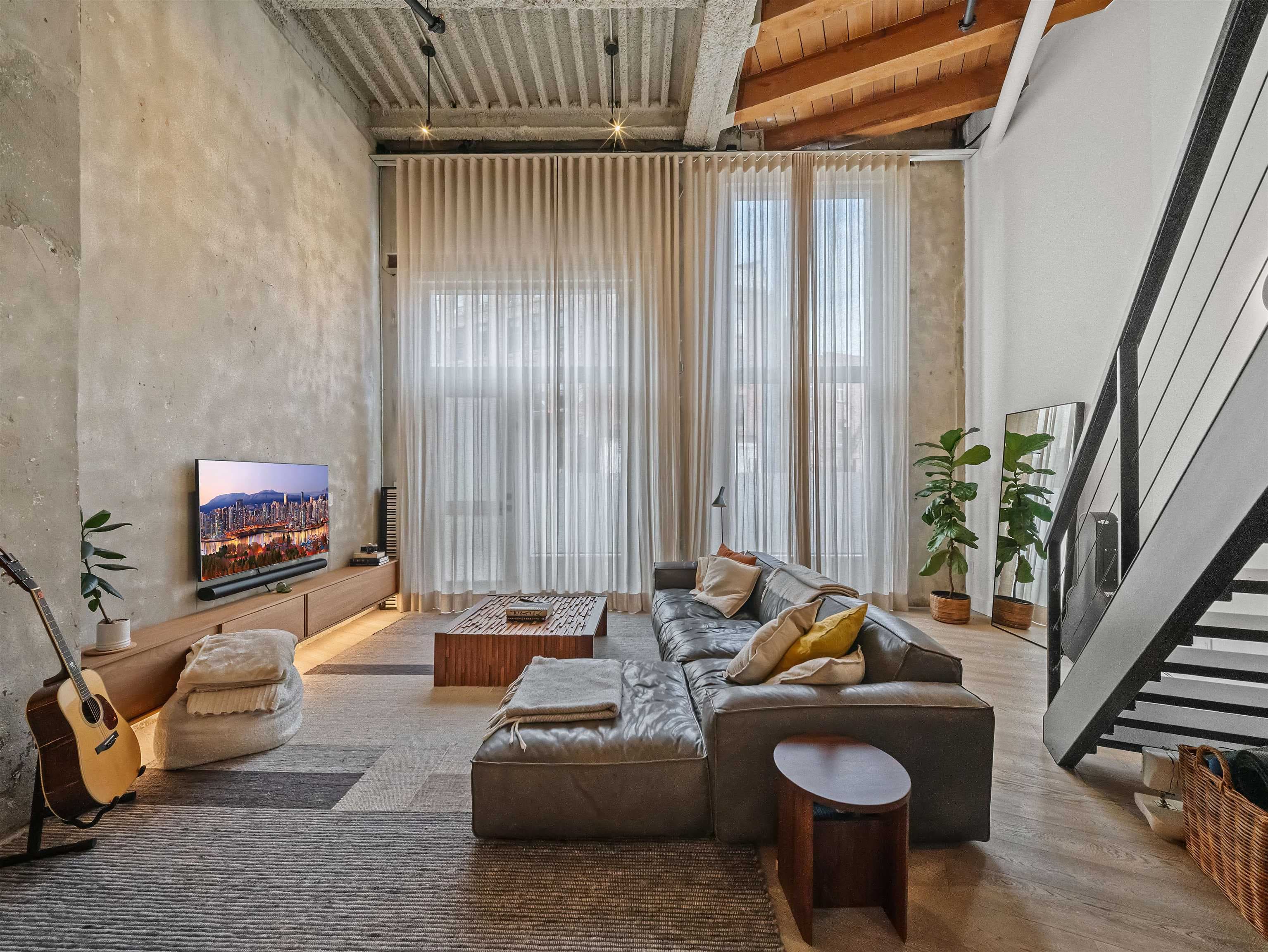 47 E Cordova Street, Vancouver, V6A 1K3 — photo 3