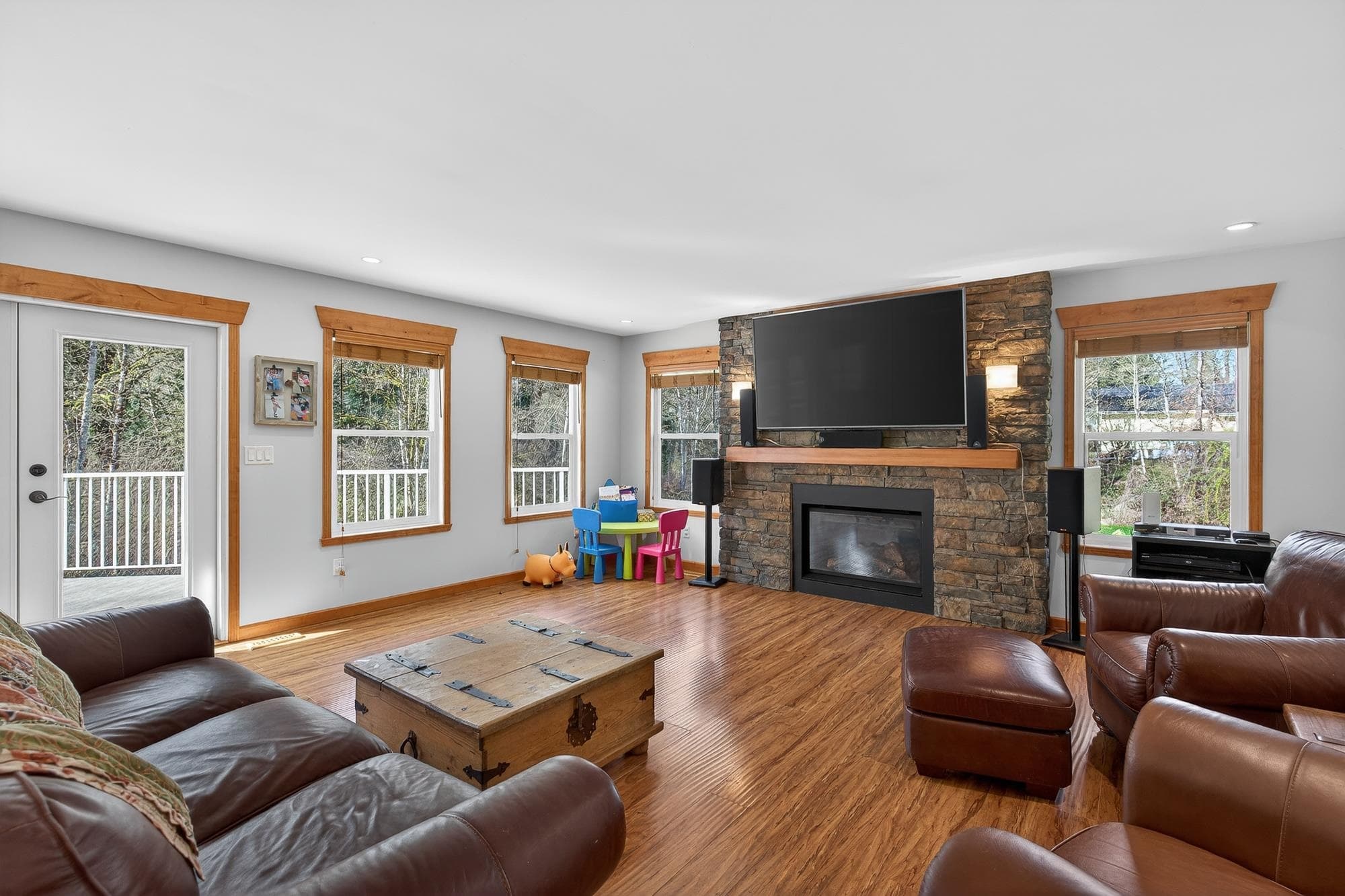 25700 116 Avenue, Maple Ridge, V4R 1Z6 — photo 5