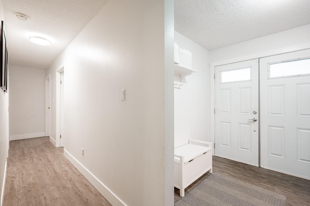 1668 Connaught Drive, Port Coquitlam, V3C 4G8 — photo 5