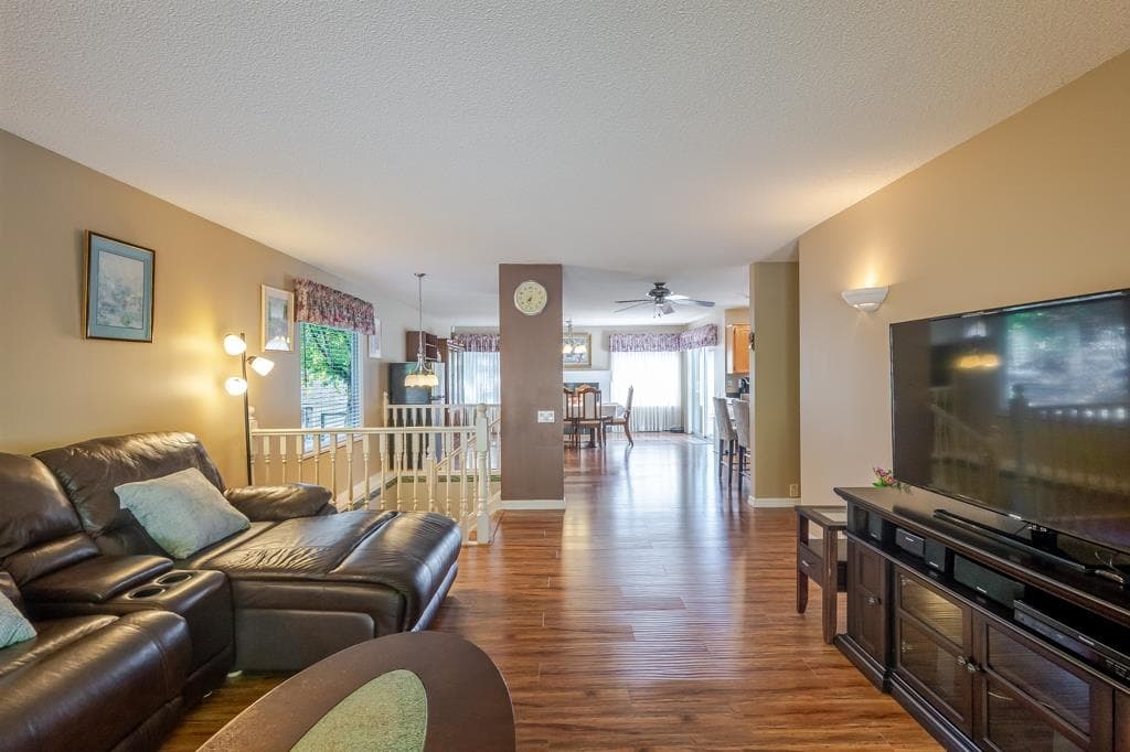 4 - 3051 Crossley Drive, Abbotsford, V2T 5R4 — photo 5
