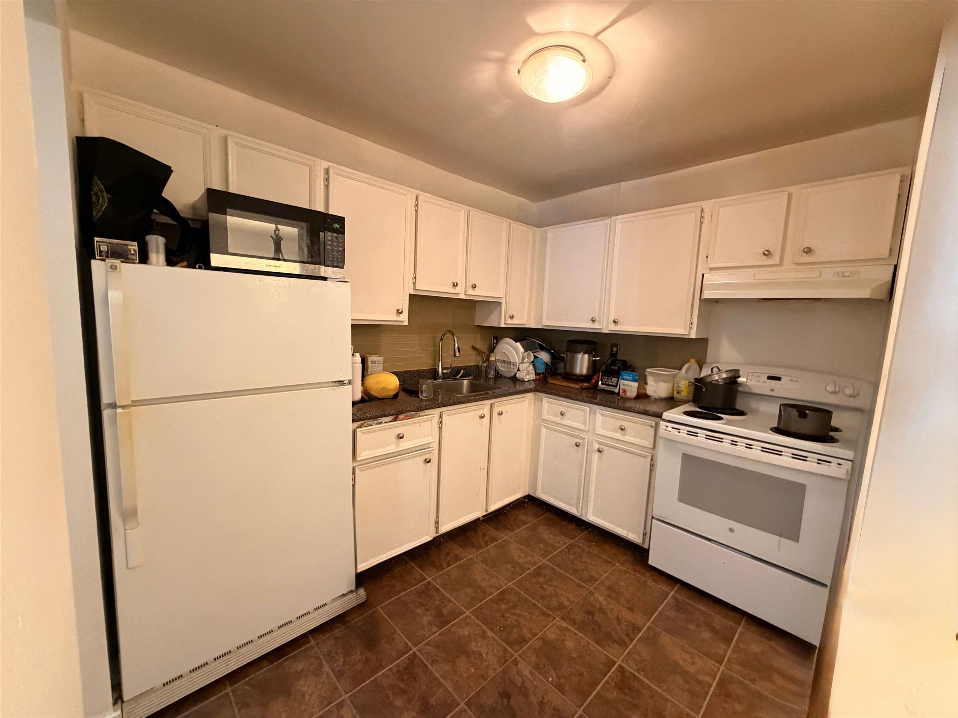 229 - 32850 George Ferguson Way, Abbotsford, V2S 7K1 — photo 3