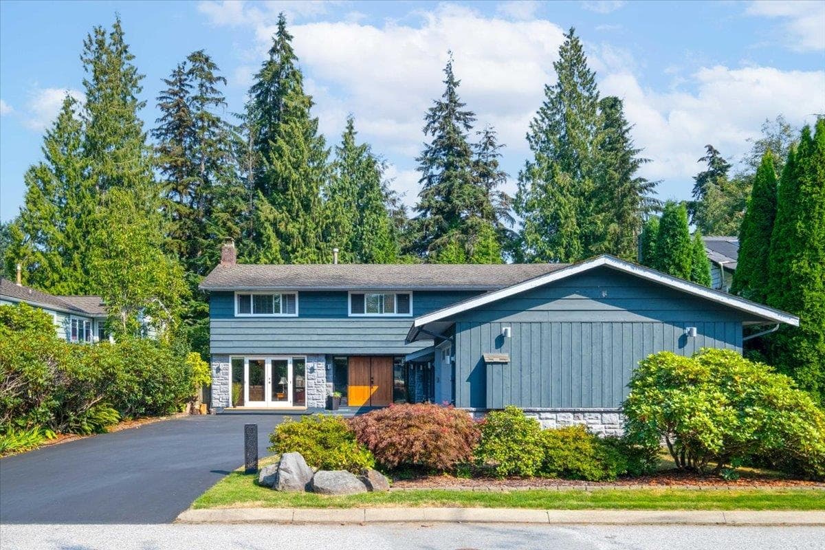 2864 Bushnell Place, North Vancouver, V7J 2Y8 — photo 3